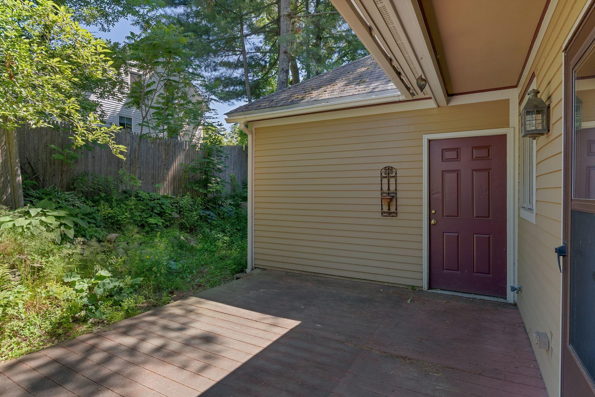 16 Stoneledge Drive 16