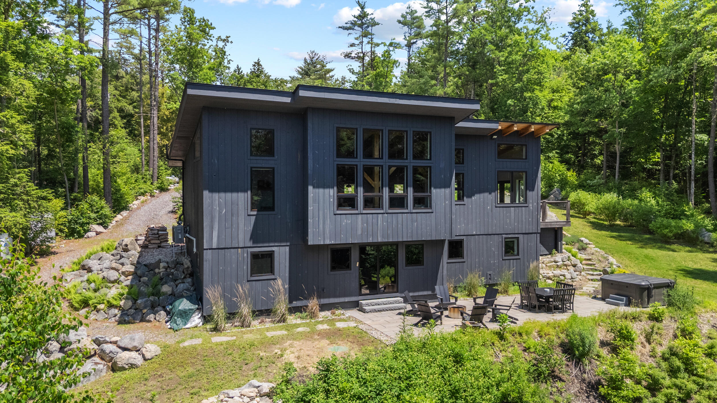 386 Lake House Road