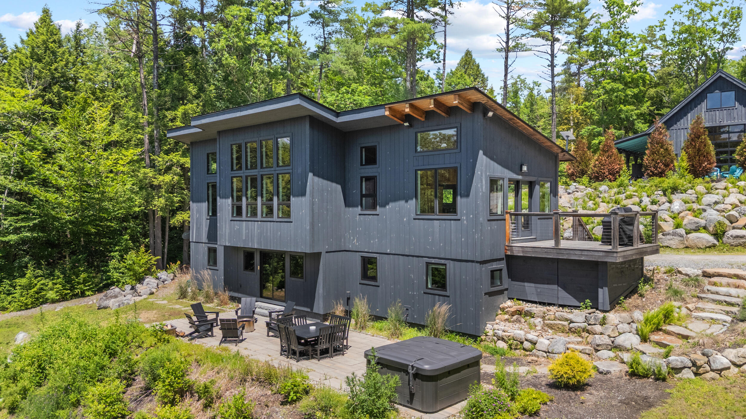 386 Lake House Road