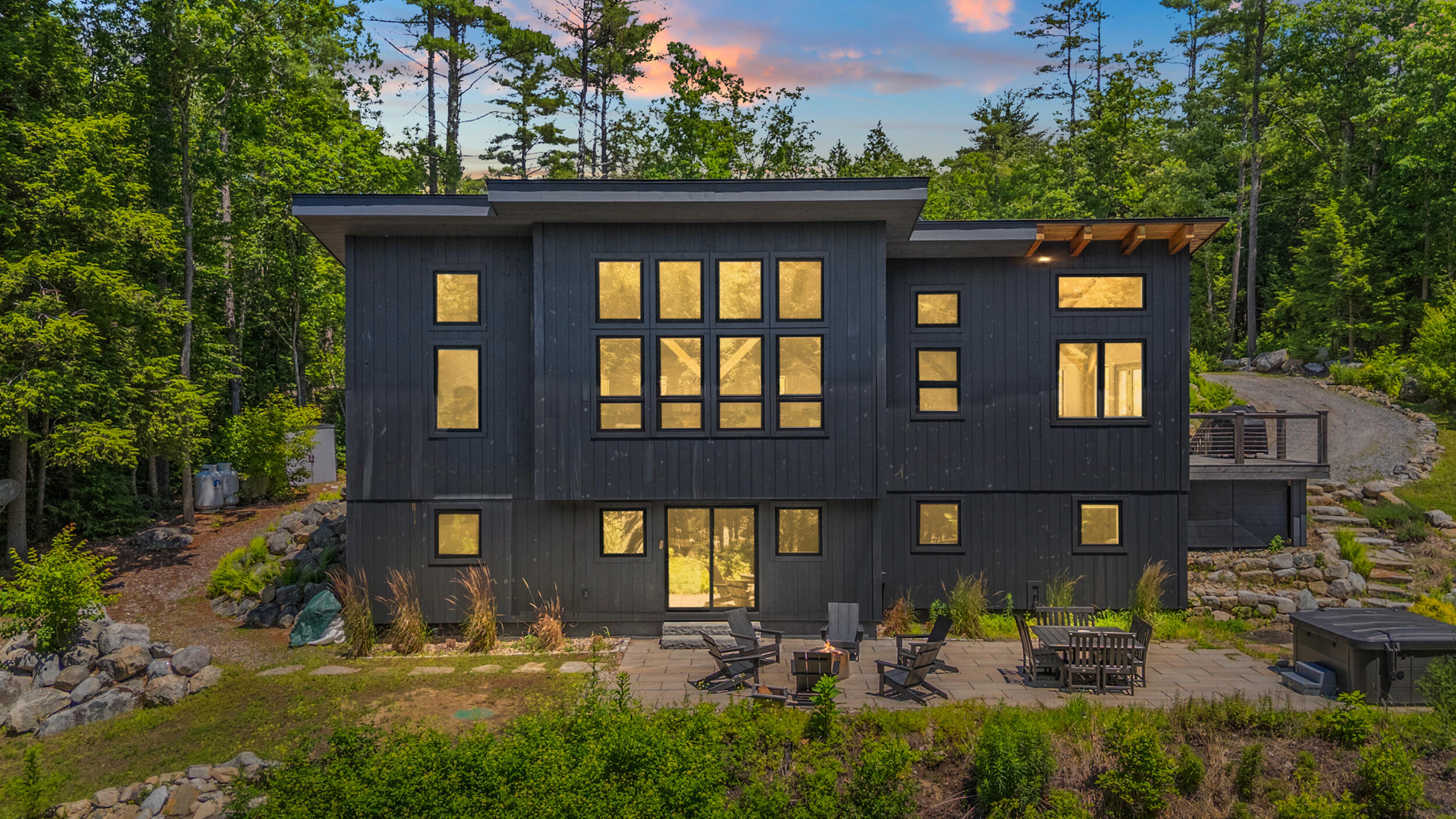 386 Lake House Road