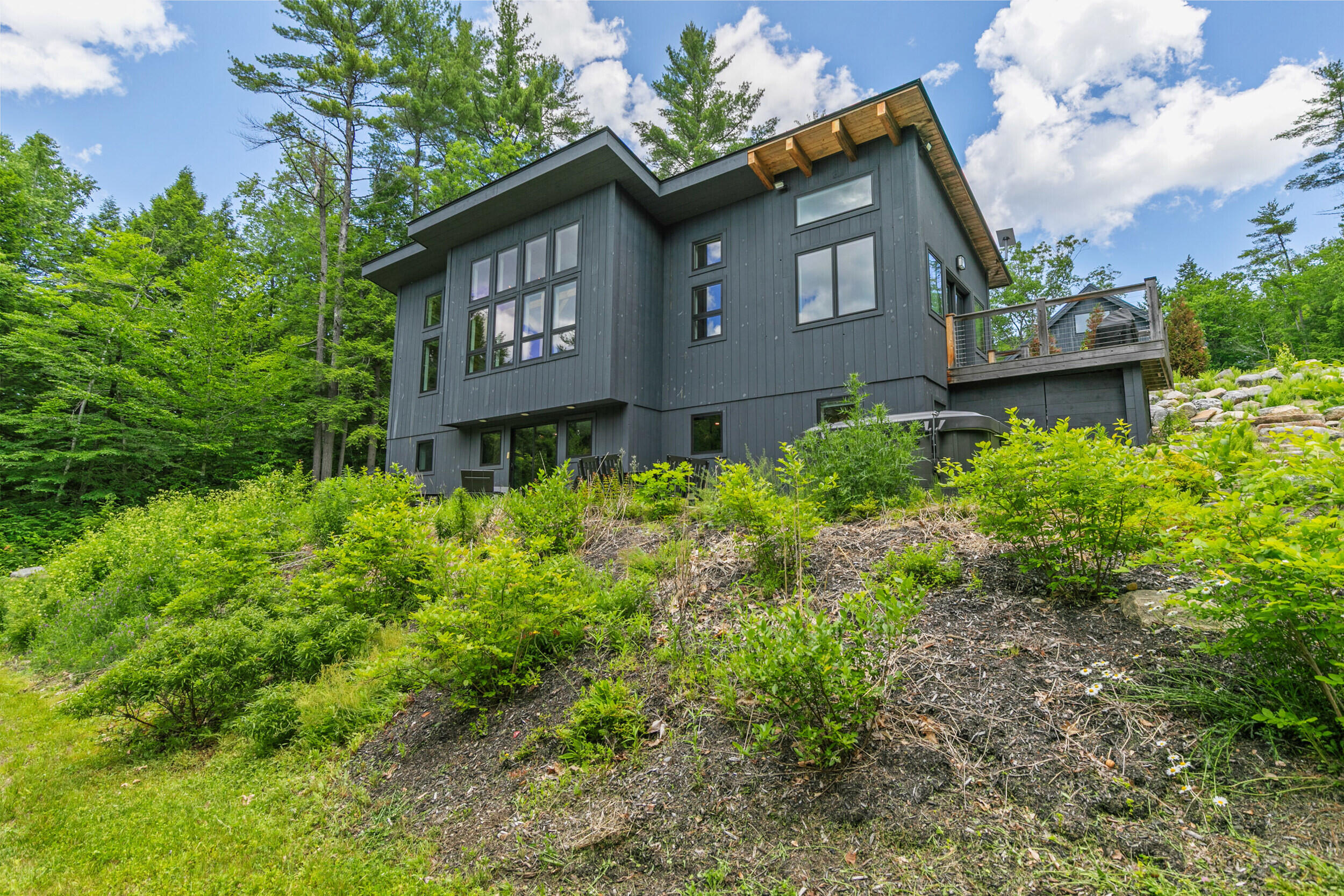 386 Lake House Road