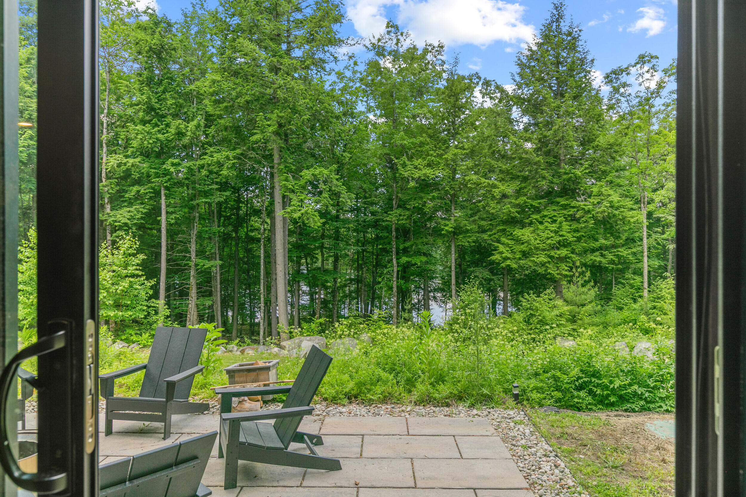 386 Lake House Road