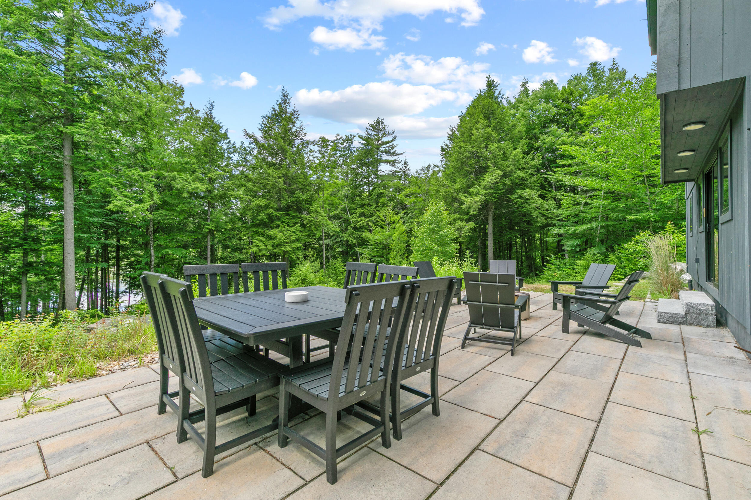 386 Lake House Road