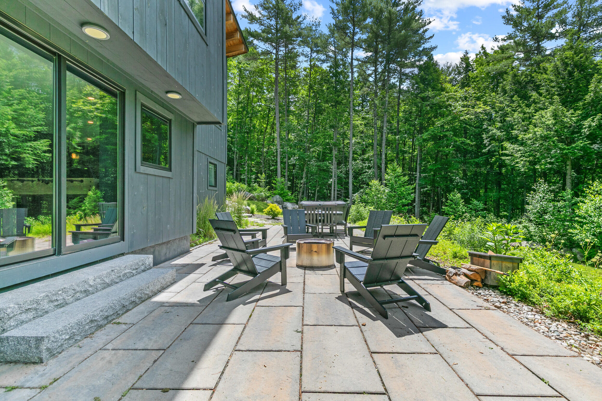386 Lake House Road