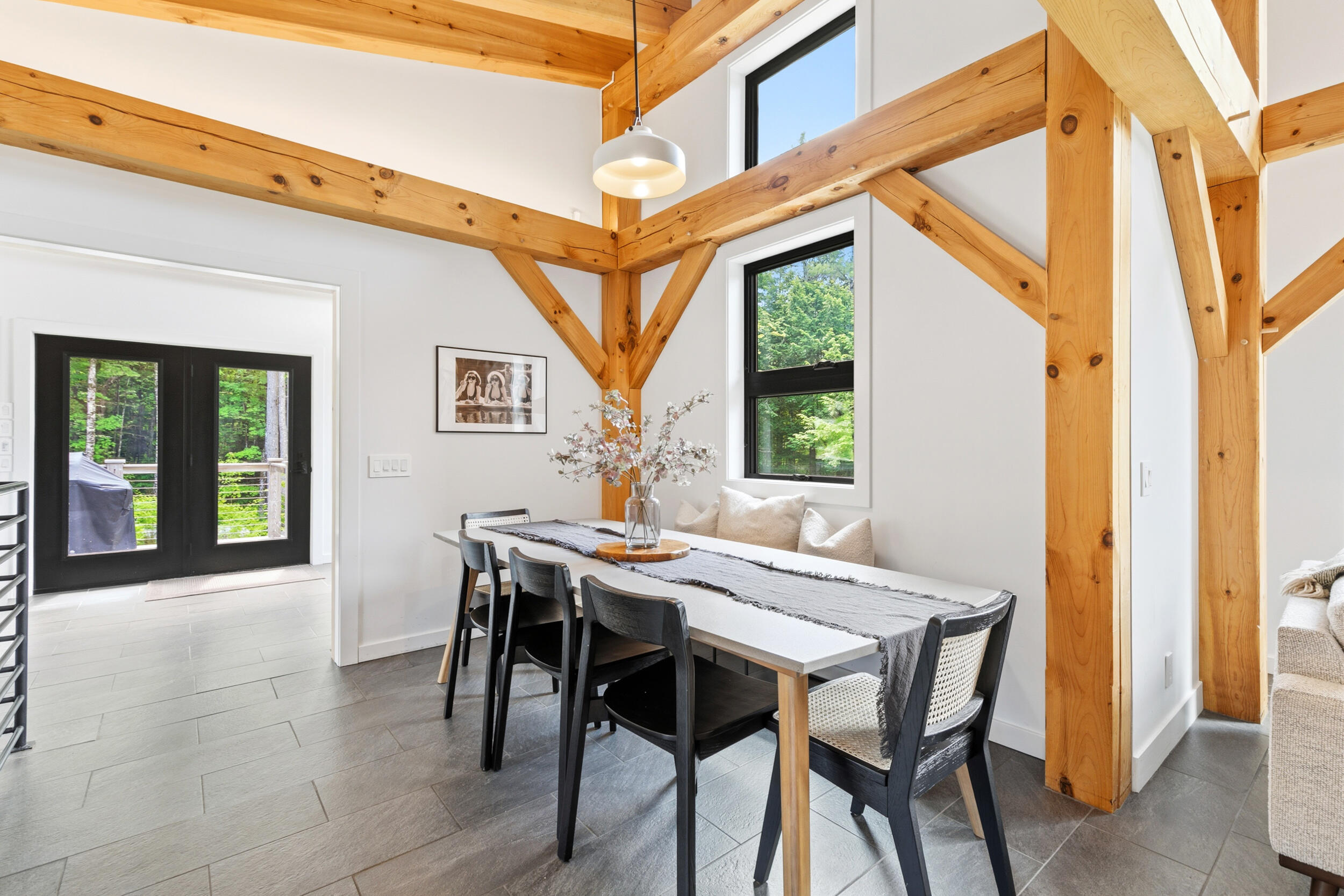386 Lake House Road