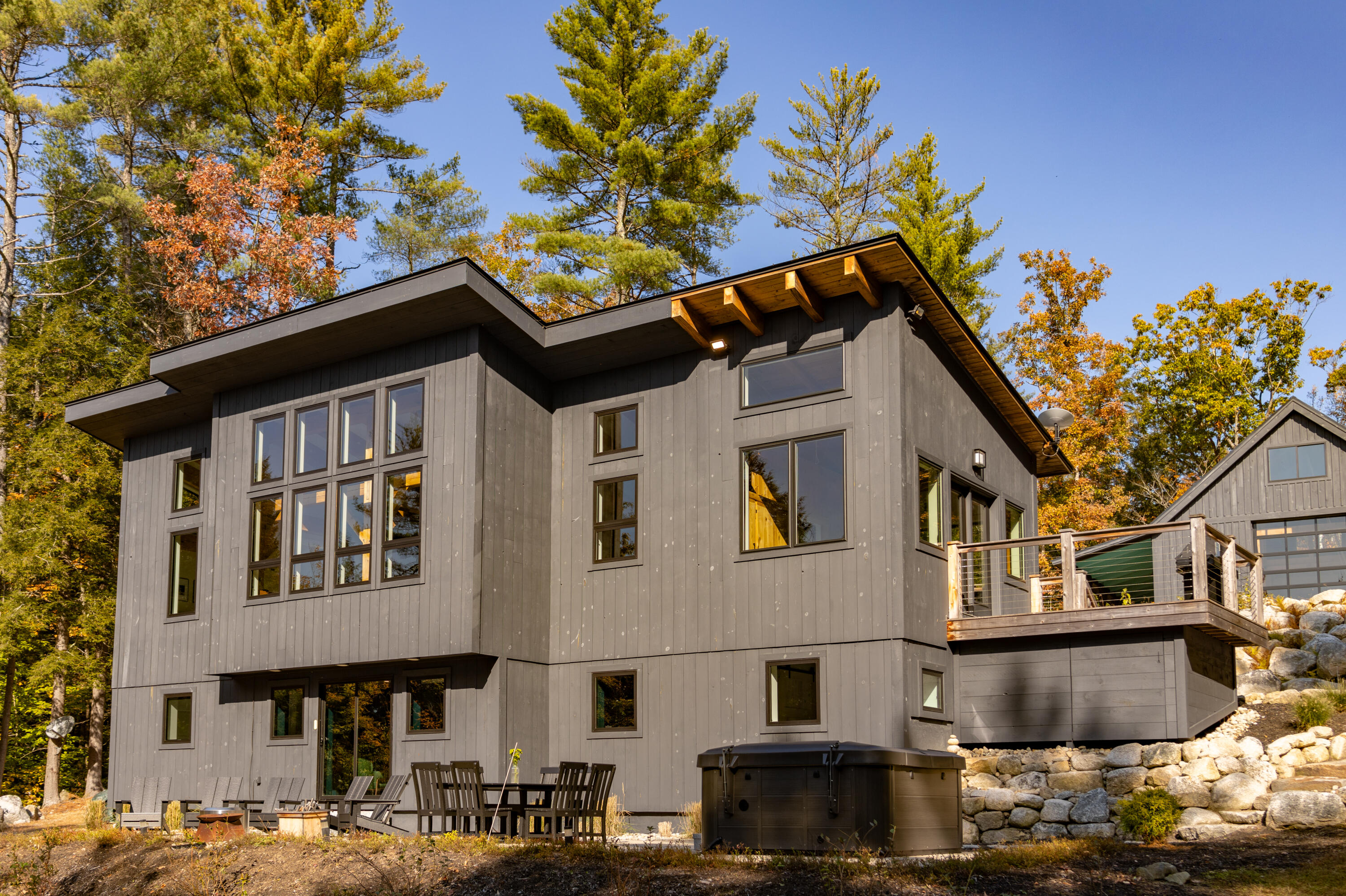 386 Lake House Road