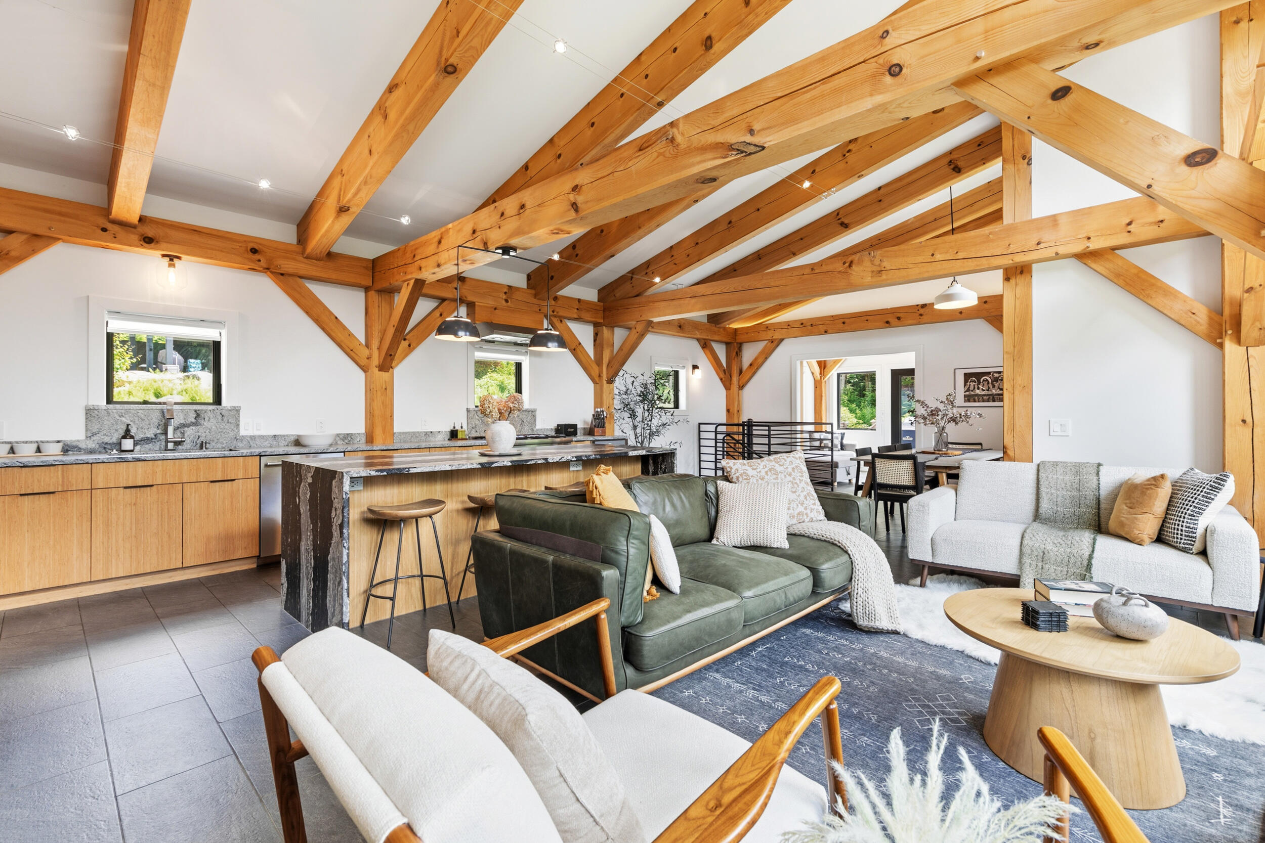 386 Lake House Road