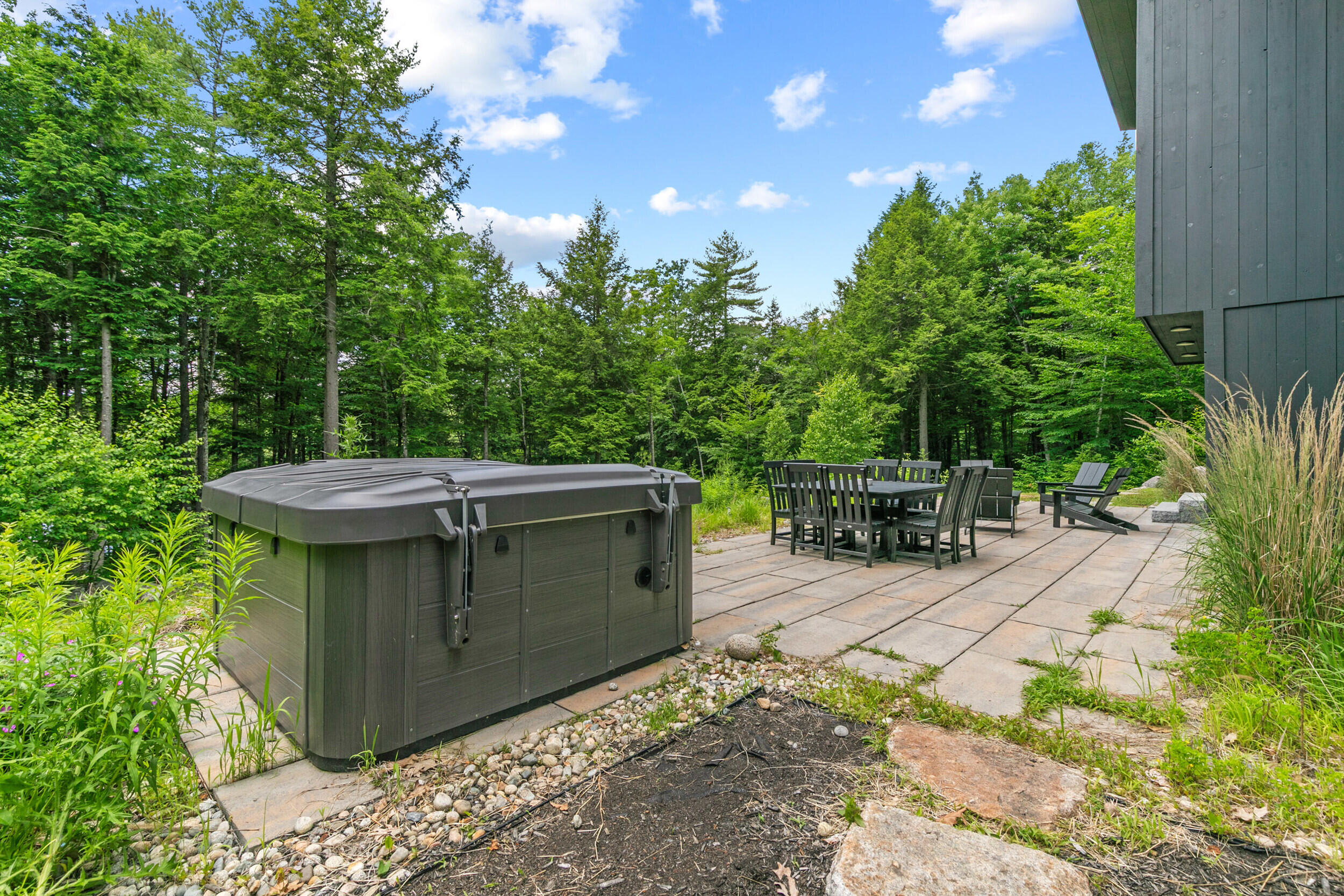 386 Lake House Road