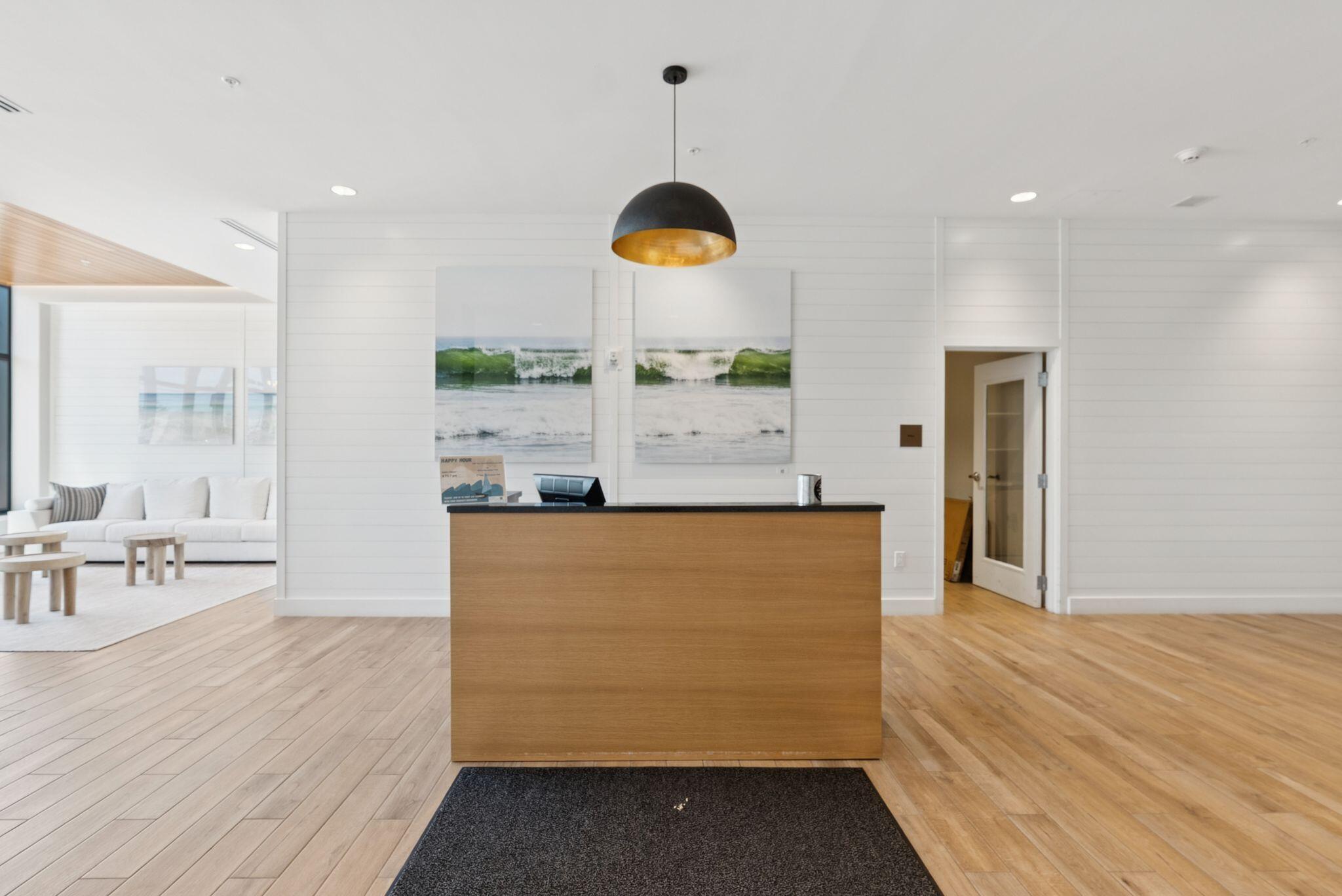 387 Commercial Street 334