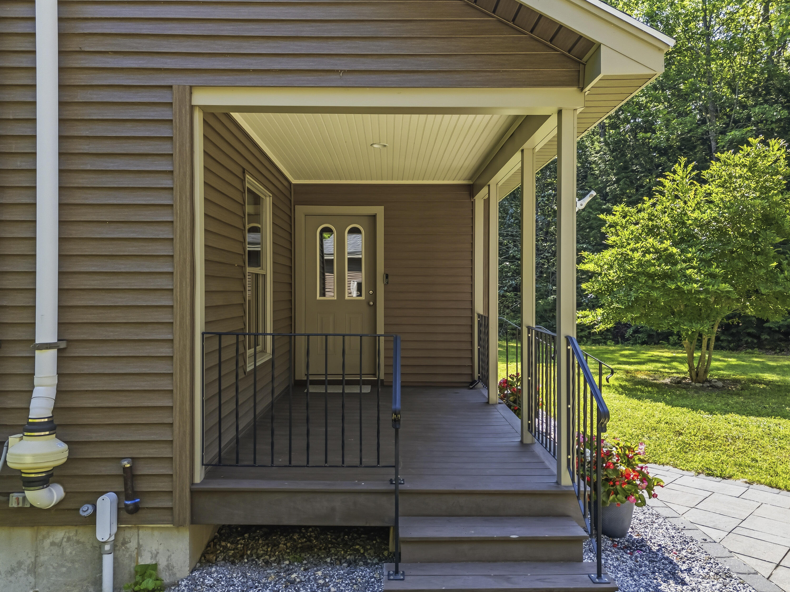 61 Abrams Lane