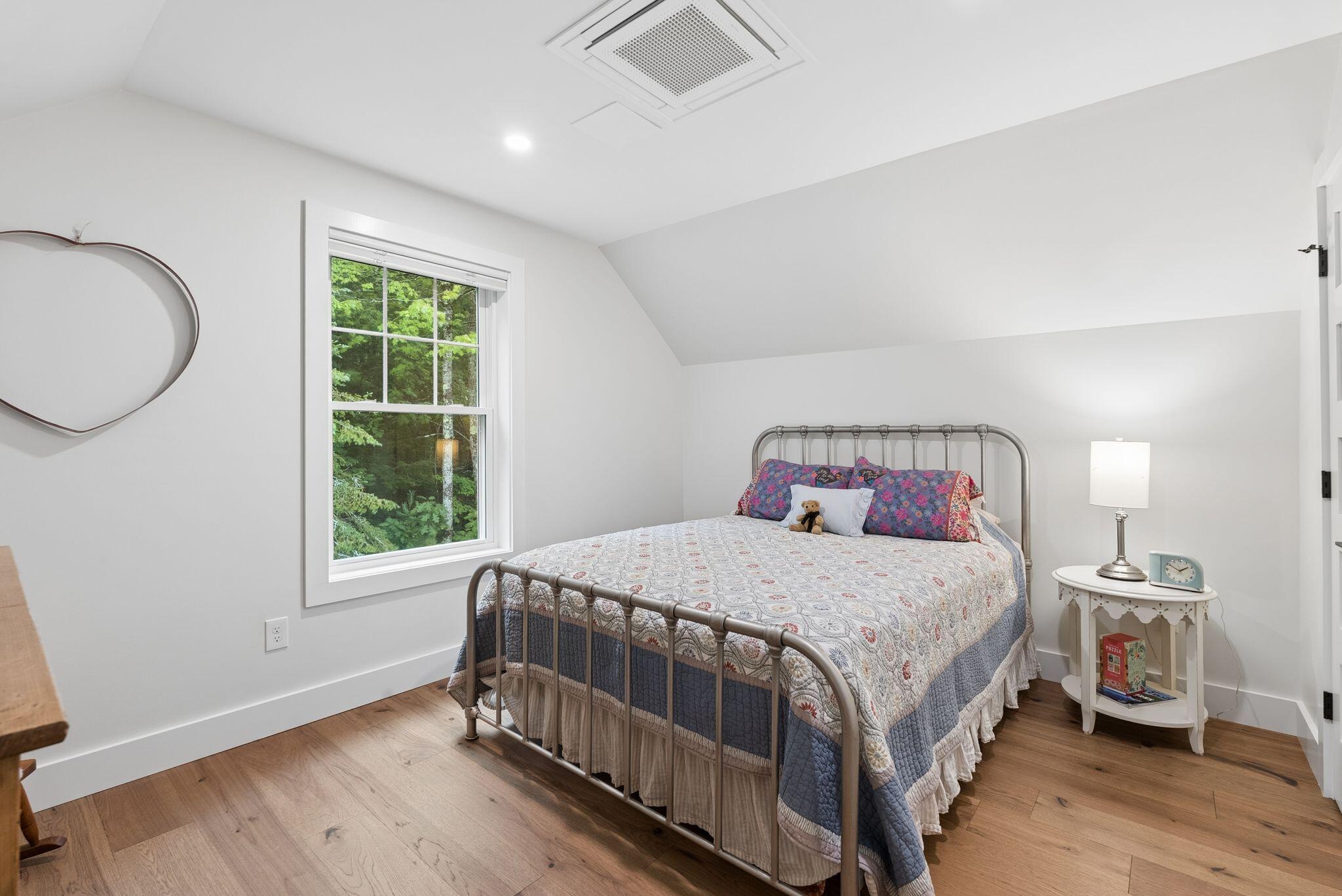 21 Youngs Lane 7