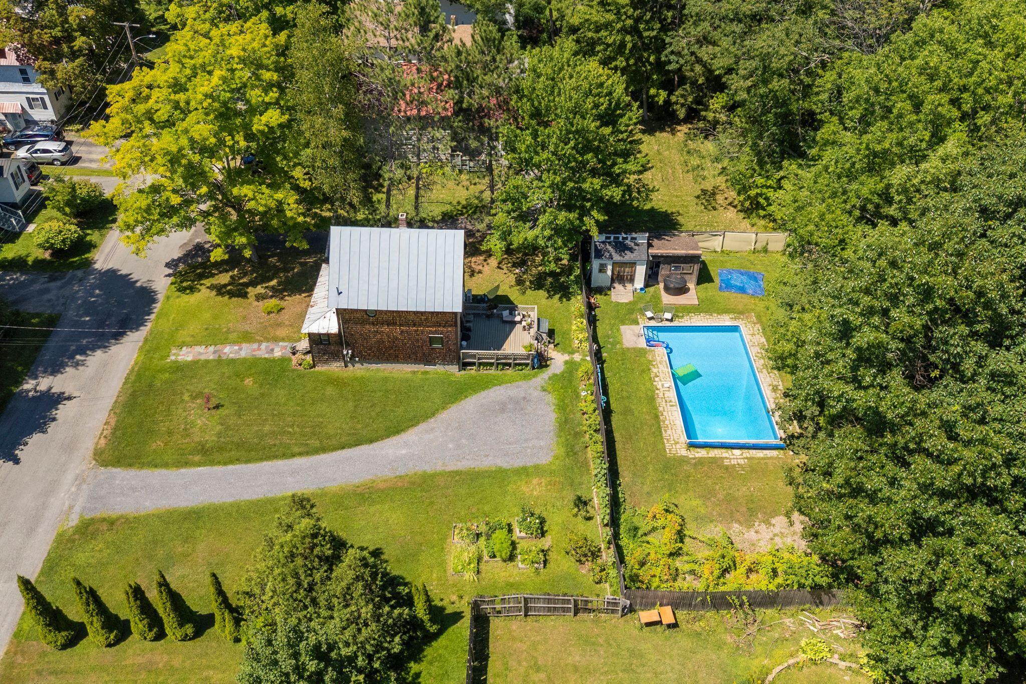 7 Edgewood Street