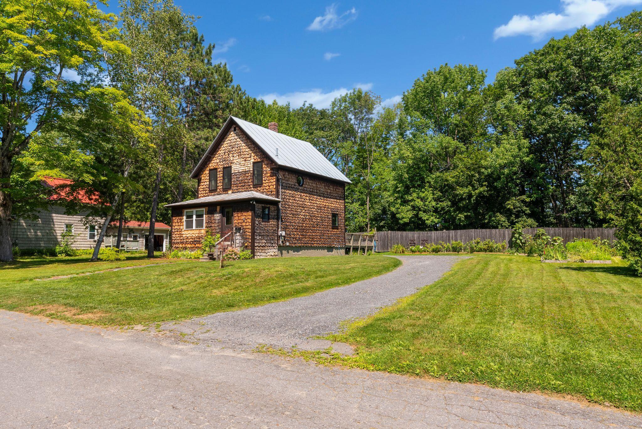 7 Edgewood Street