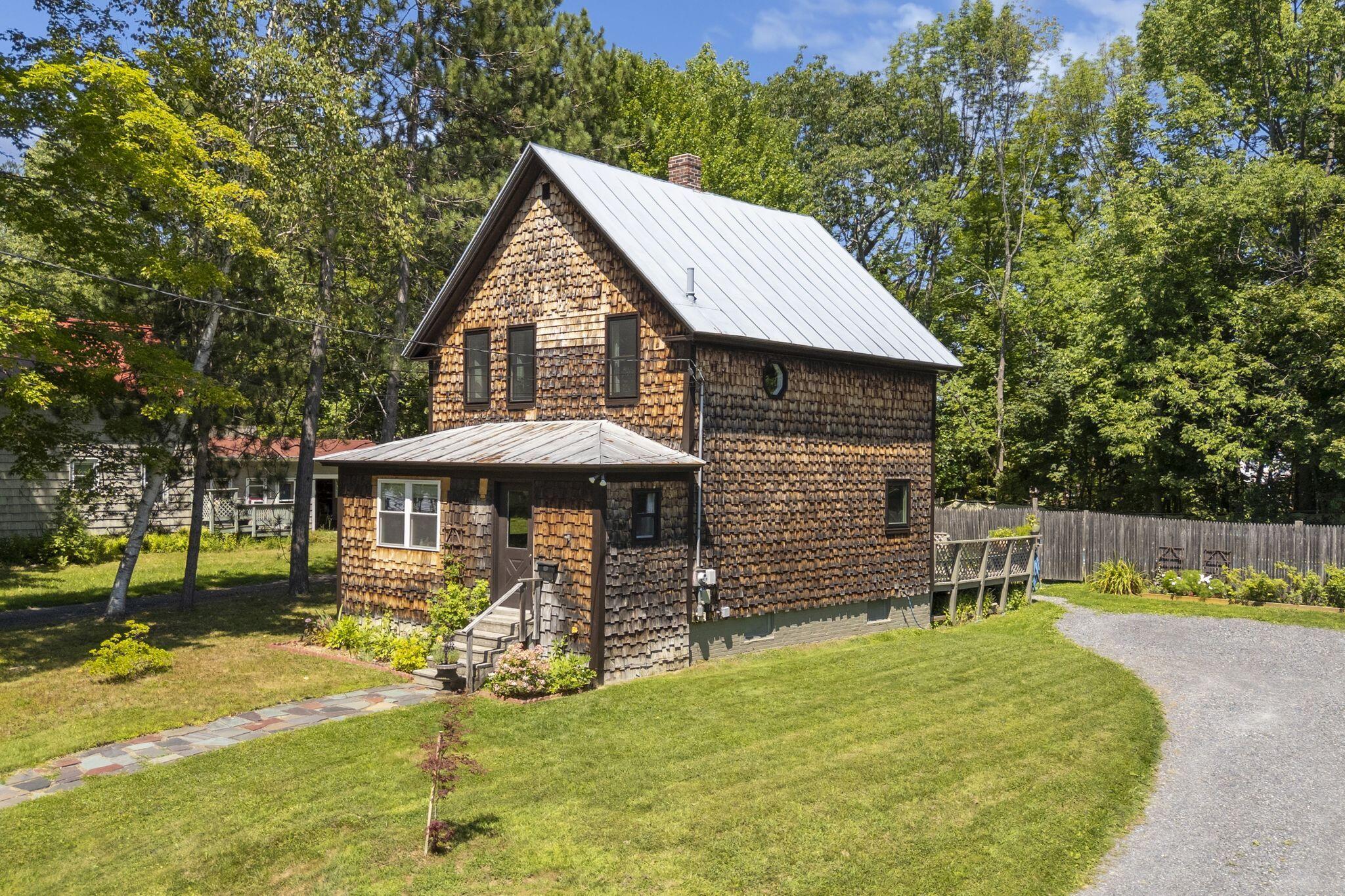 7 Edgewood Street