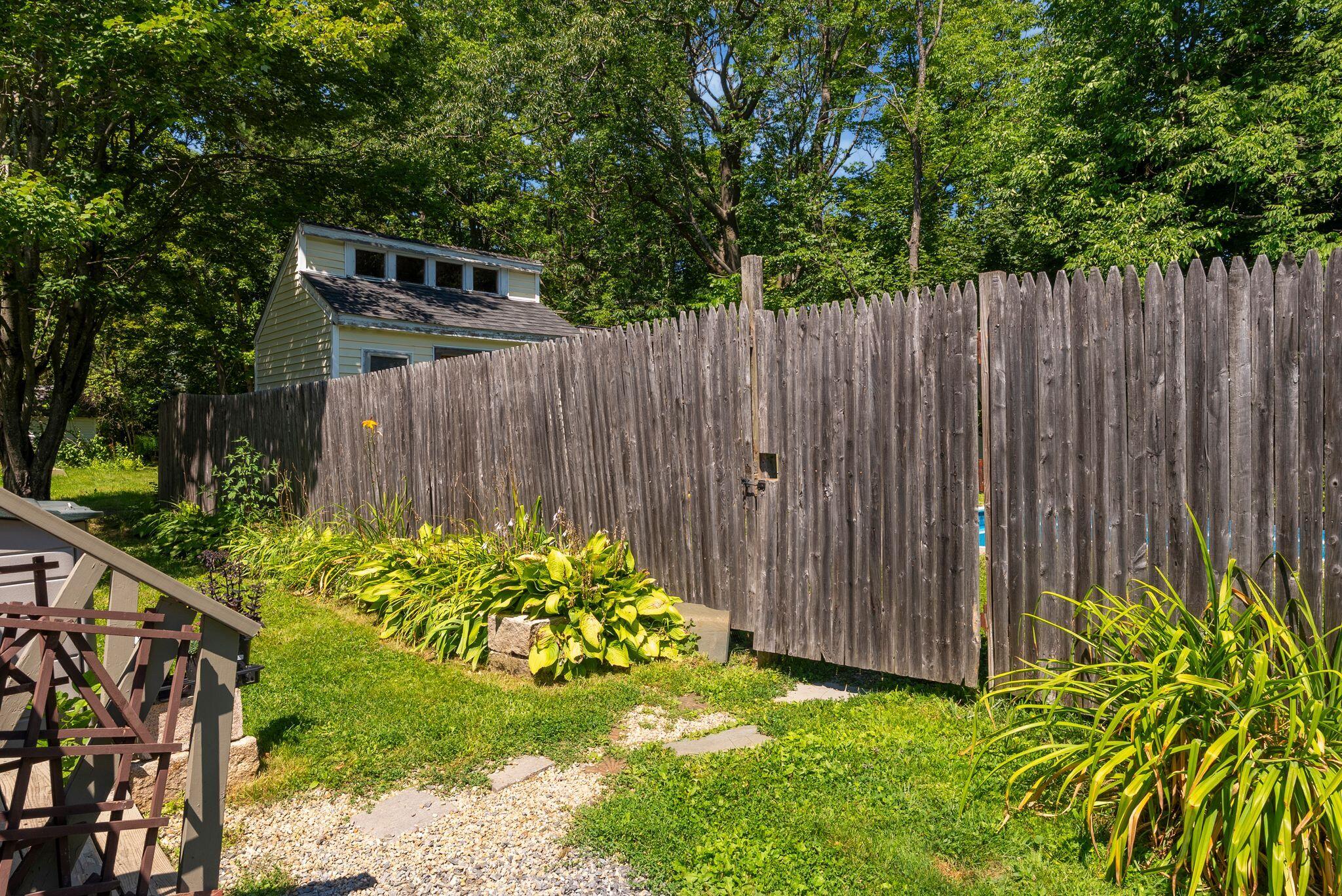 7 Edgewood Street