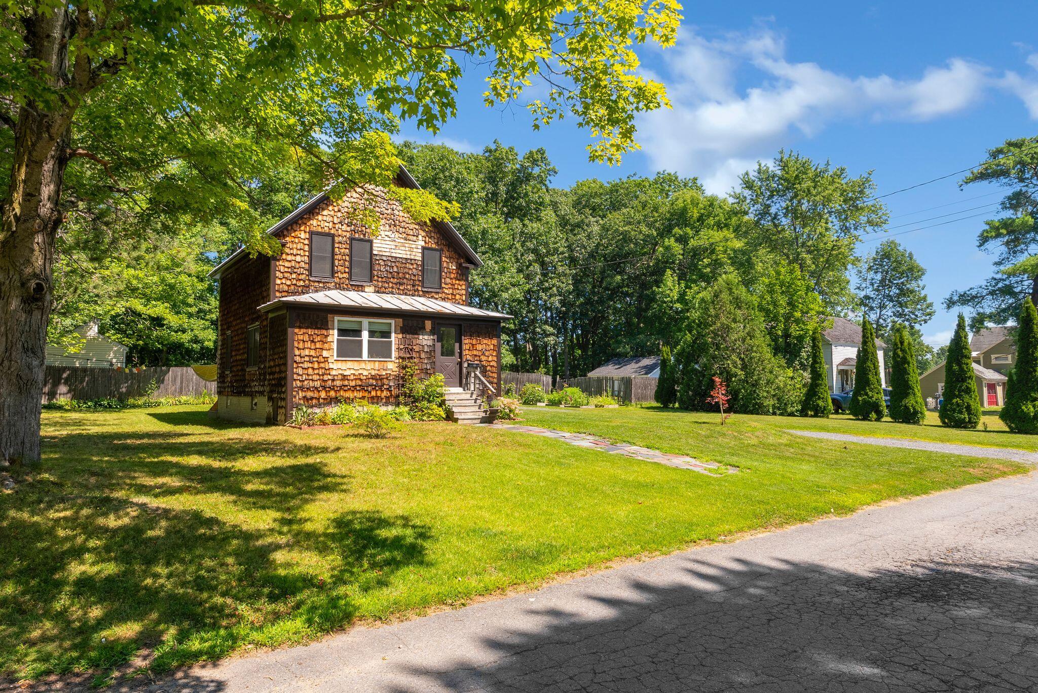 7 Edgewood Street