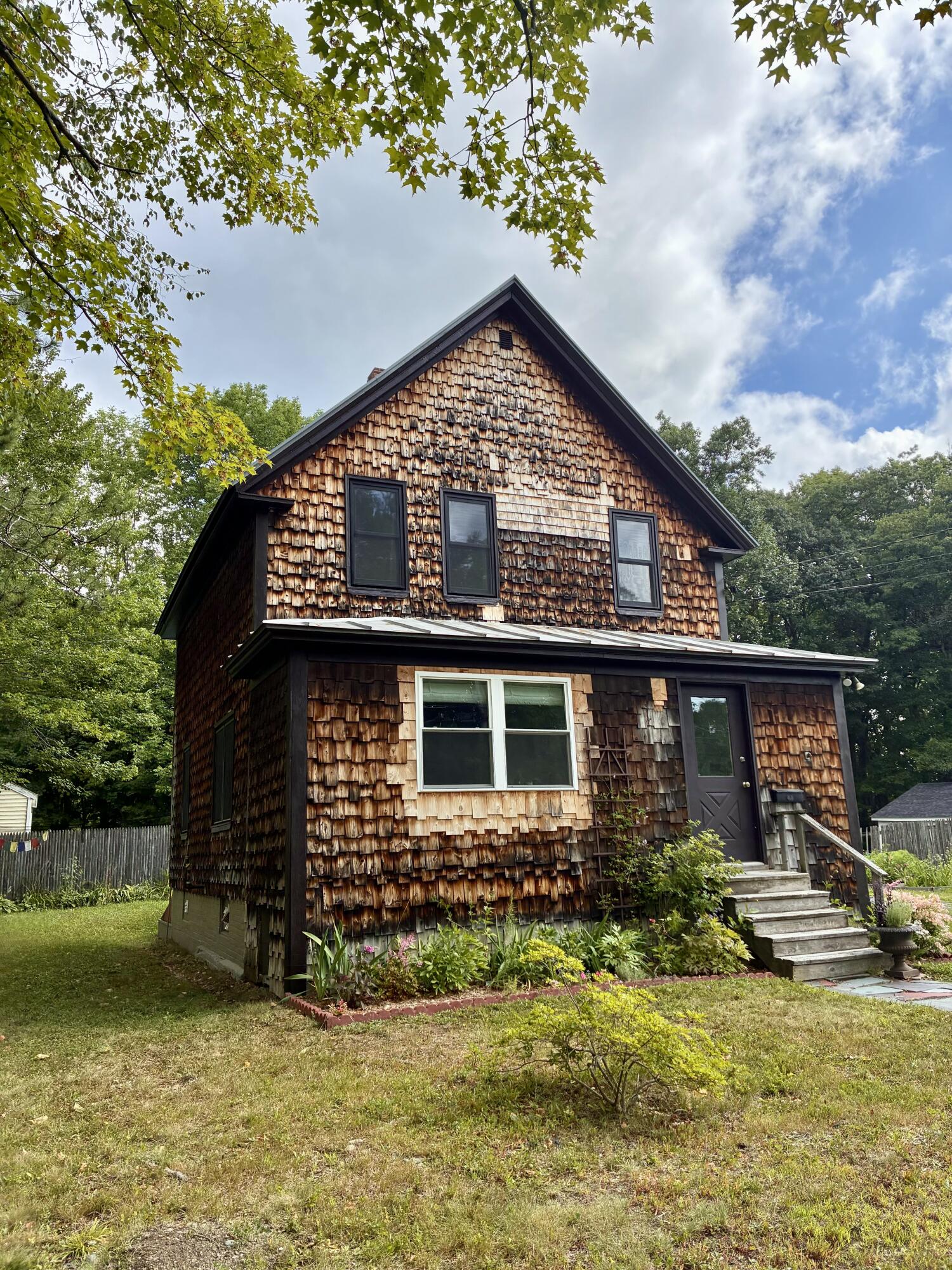 7 Edgewood Street