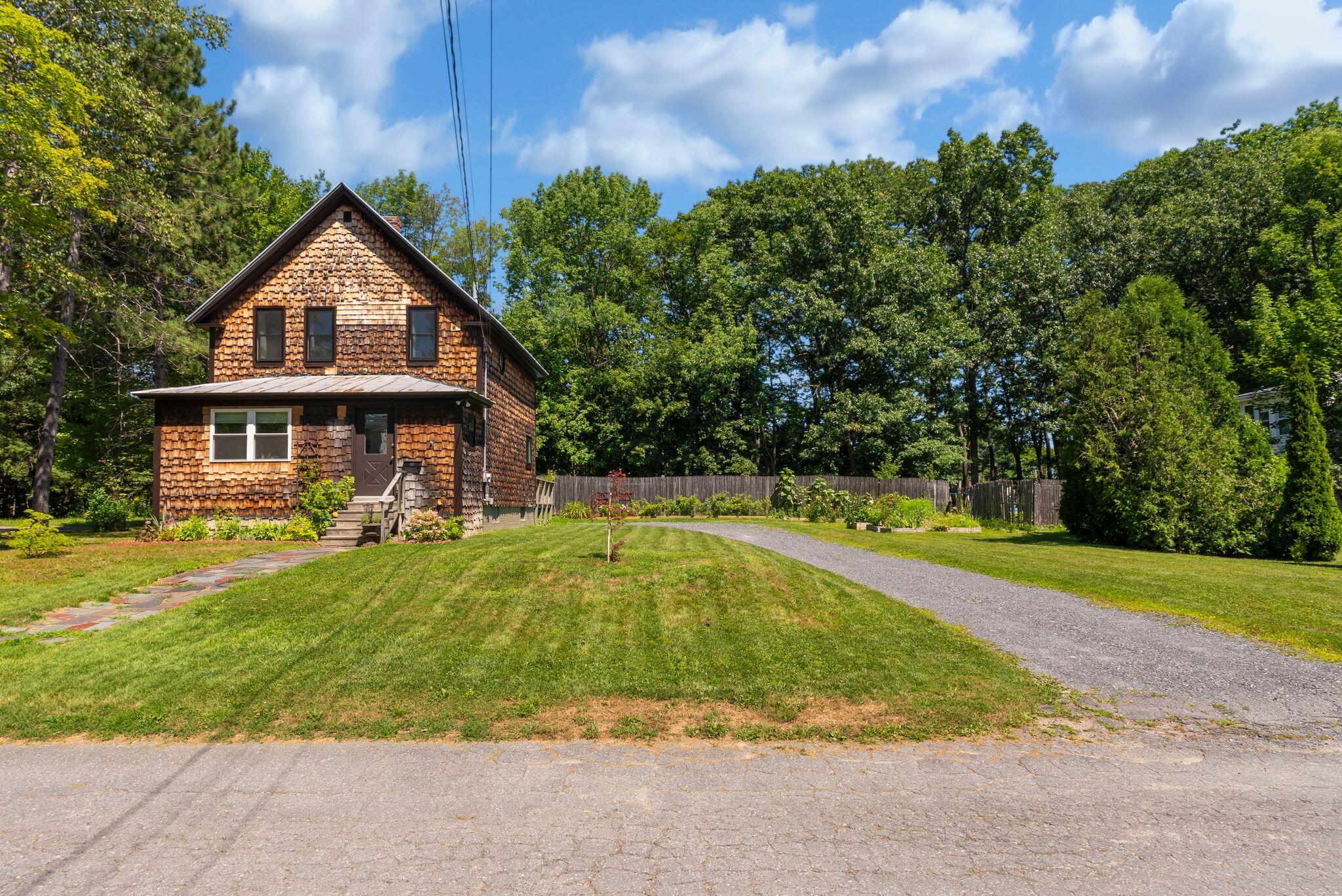 7 Edgewood Street