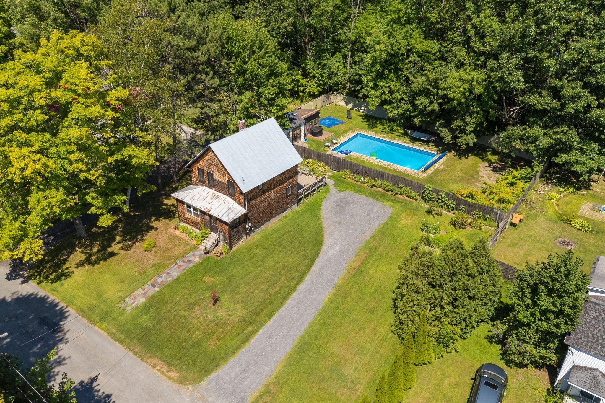 7 Edgewood Street