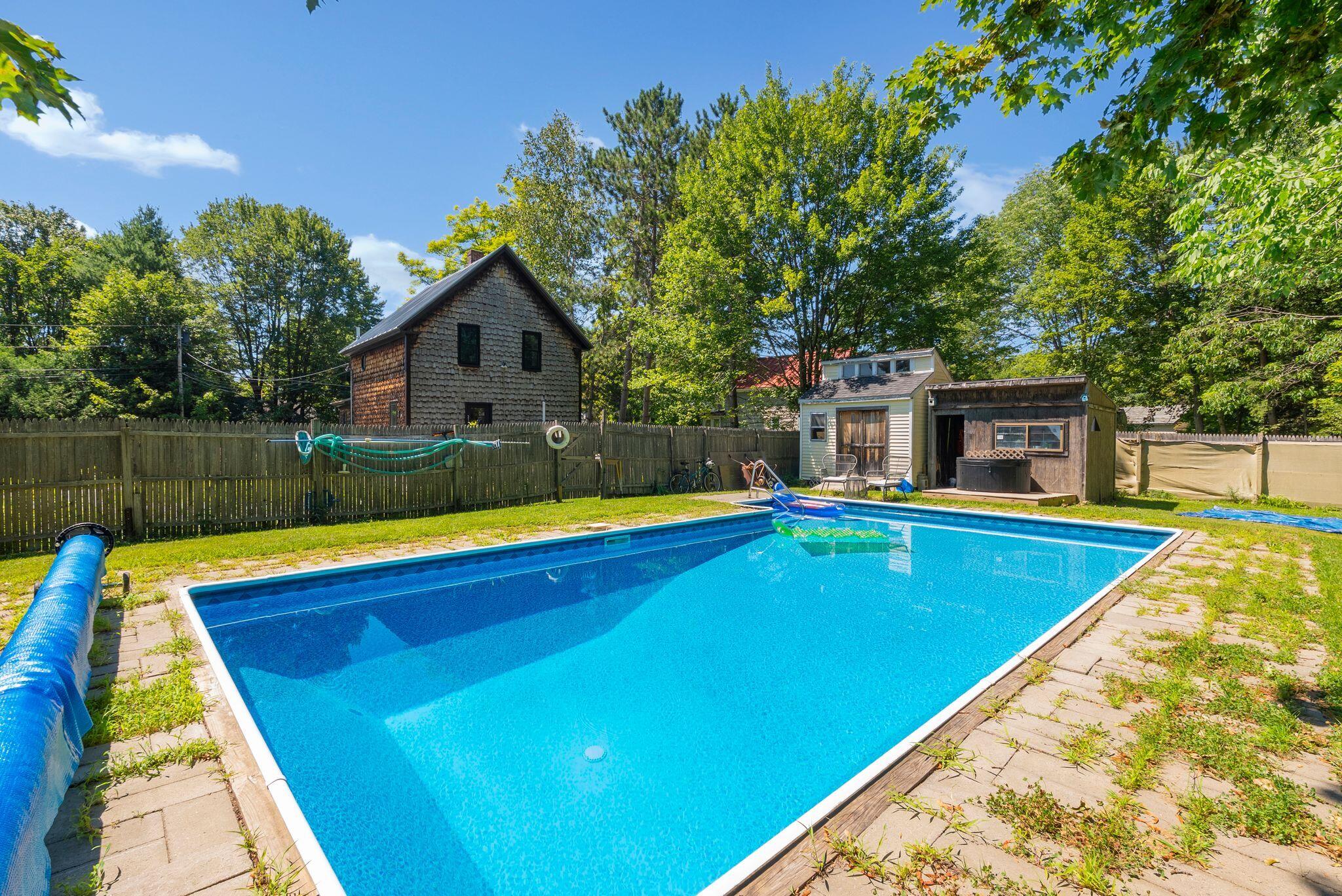 7 Edgewood Street