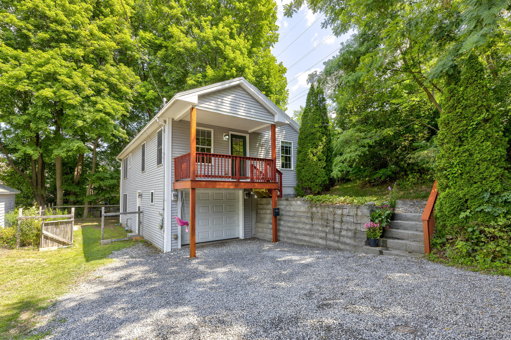 49 Oakdale Avenue