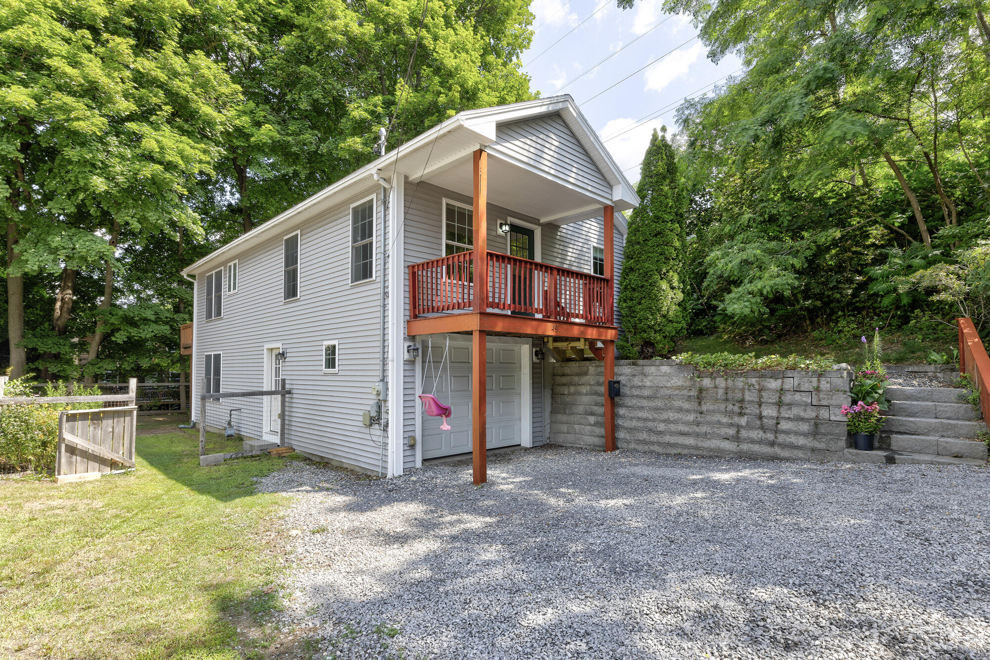 49 Oakdale Avenue