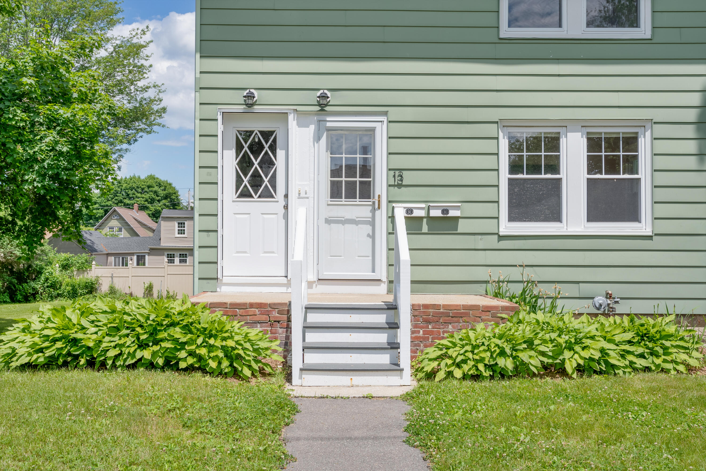 13 Wellington Road