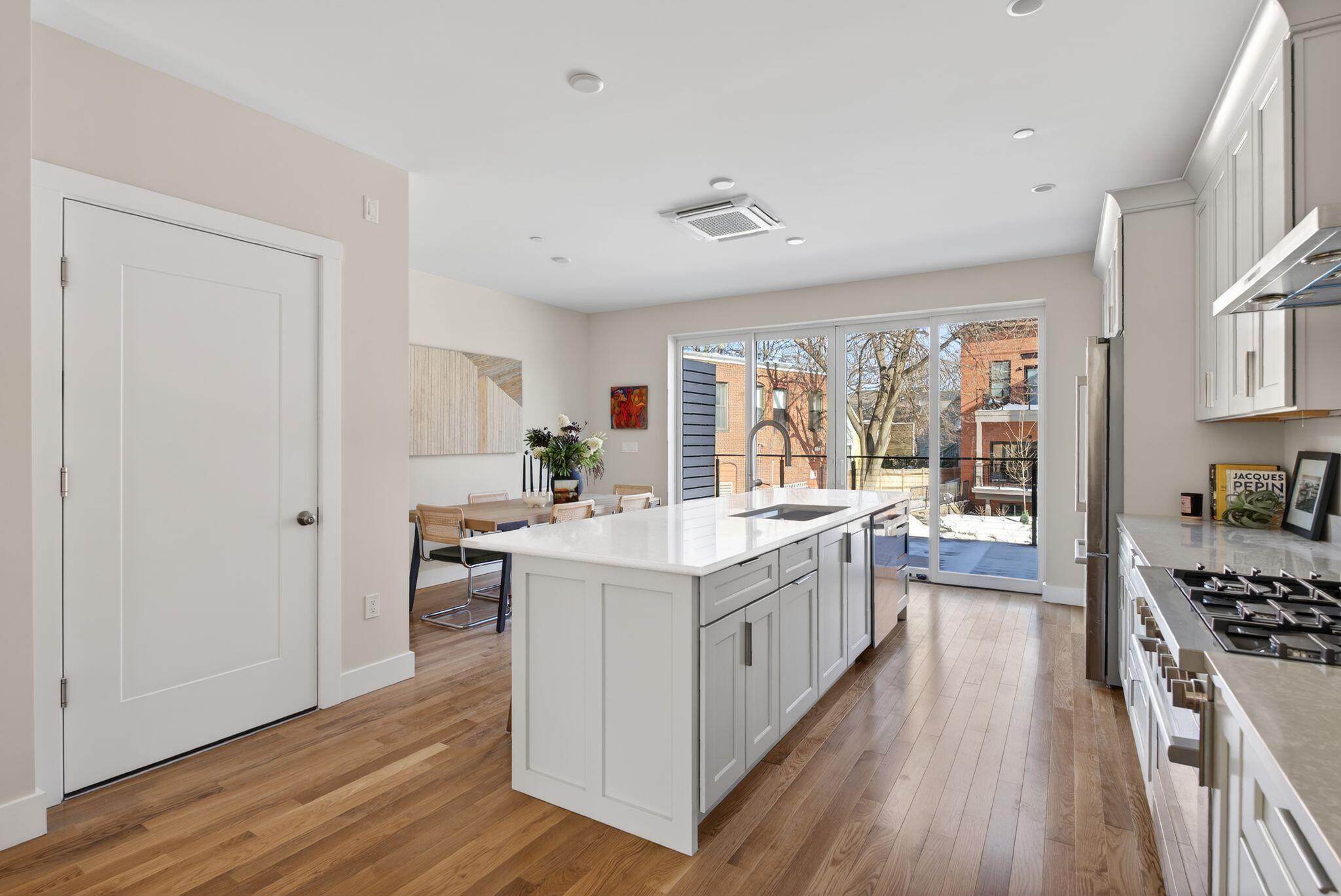 55 Carleton Street A
