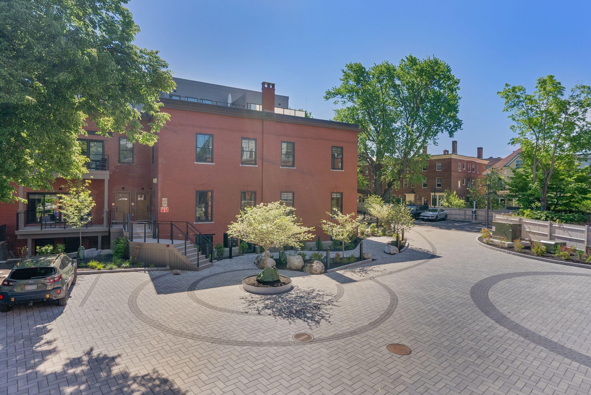 55 Carleton Street A