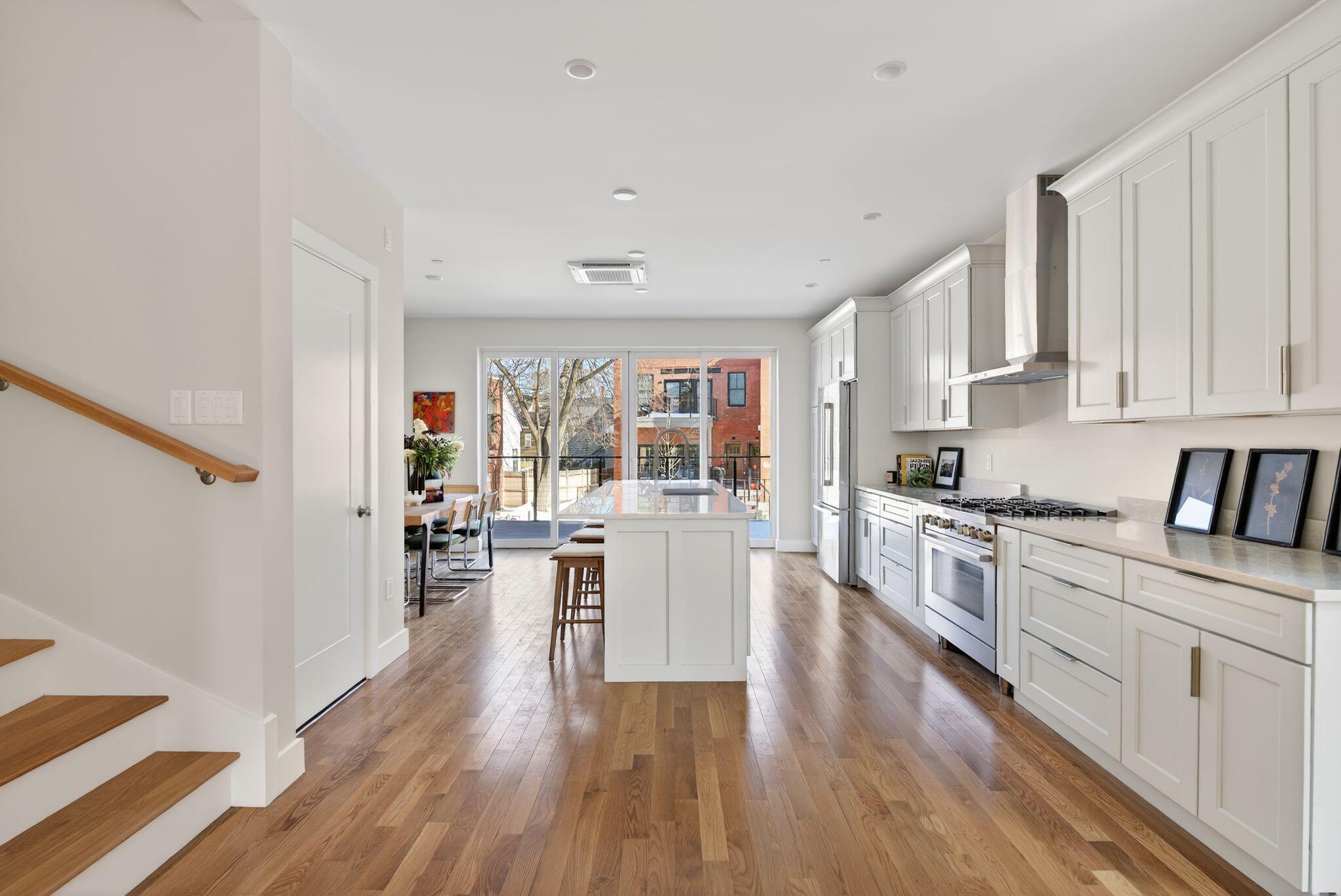 55 Carleton Street A