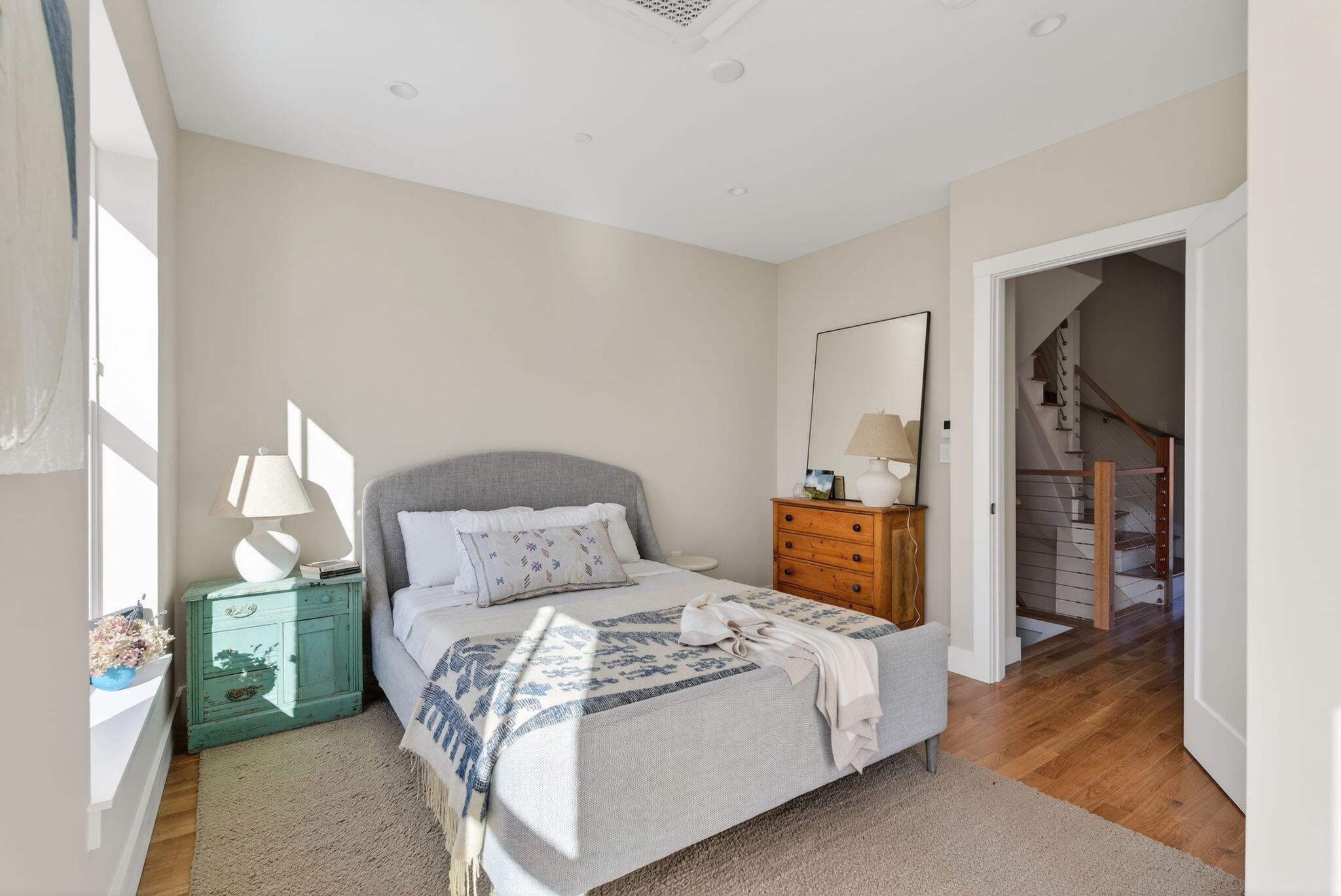 55 Carleton Street A