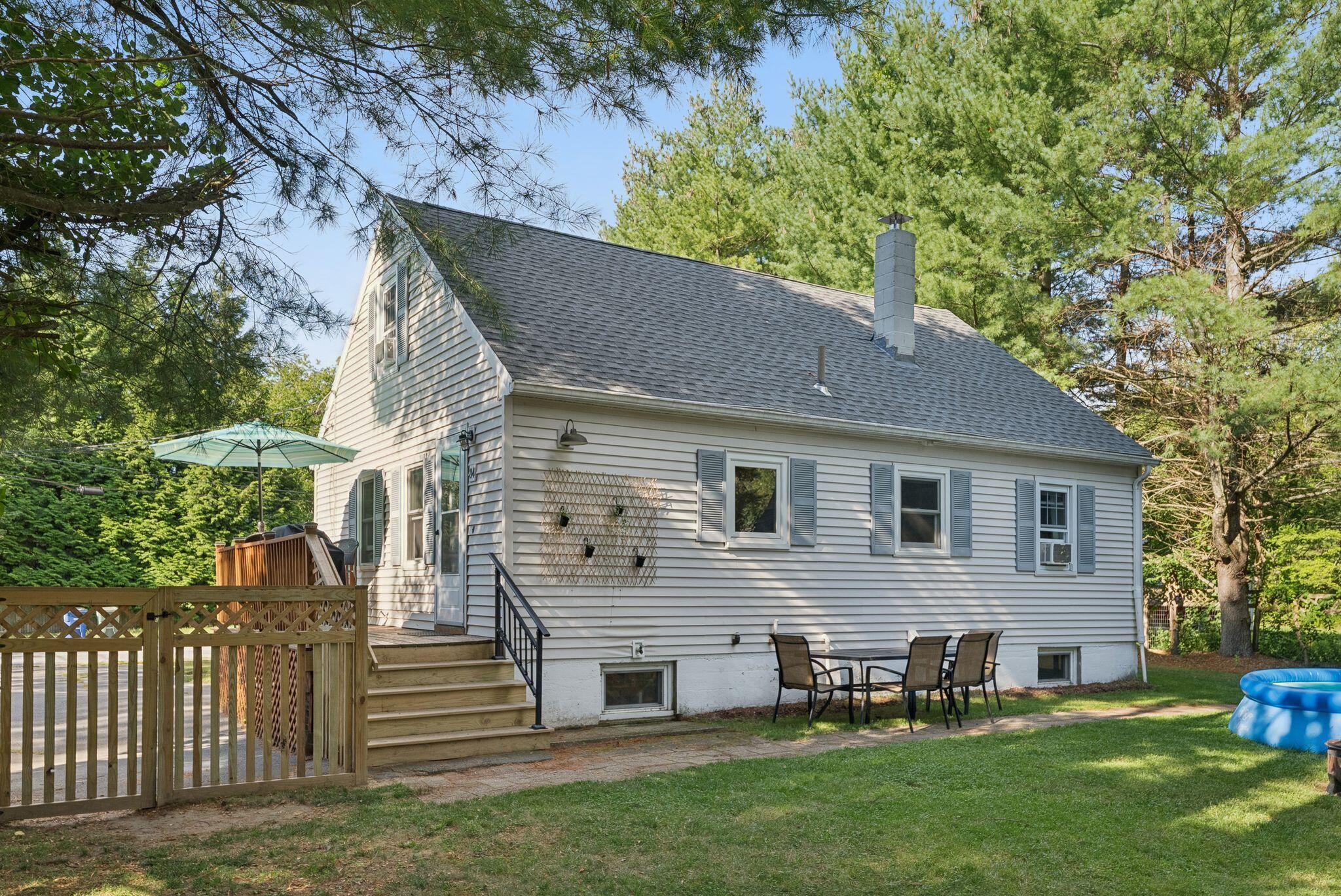 84 Oriole Street