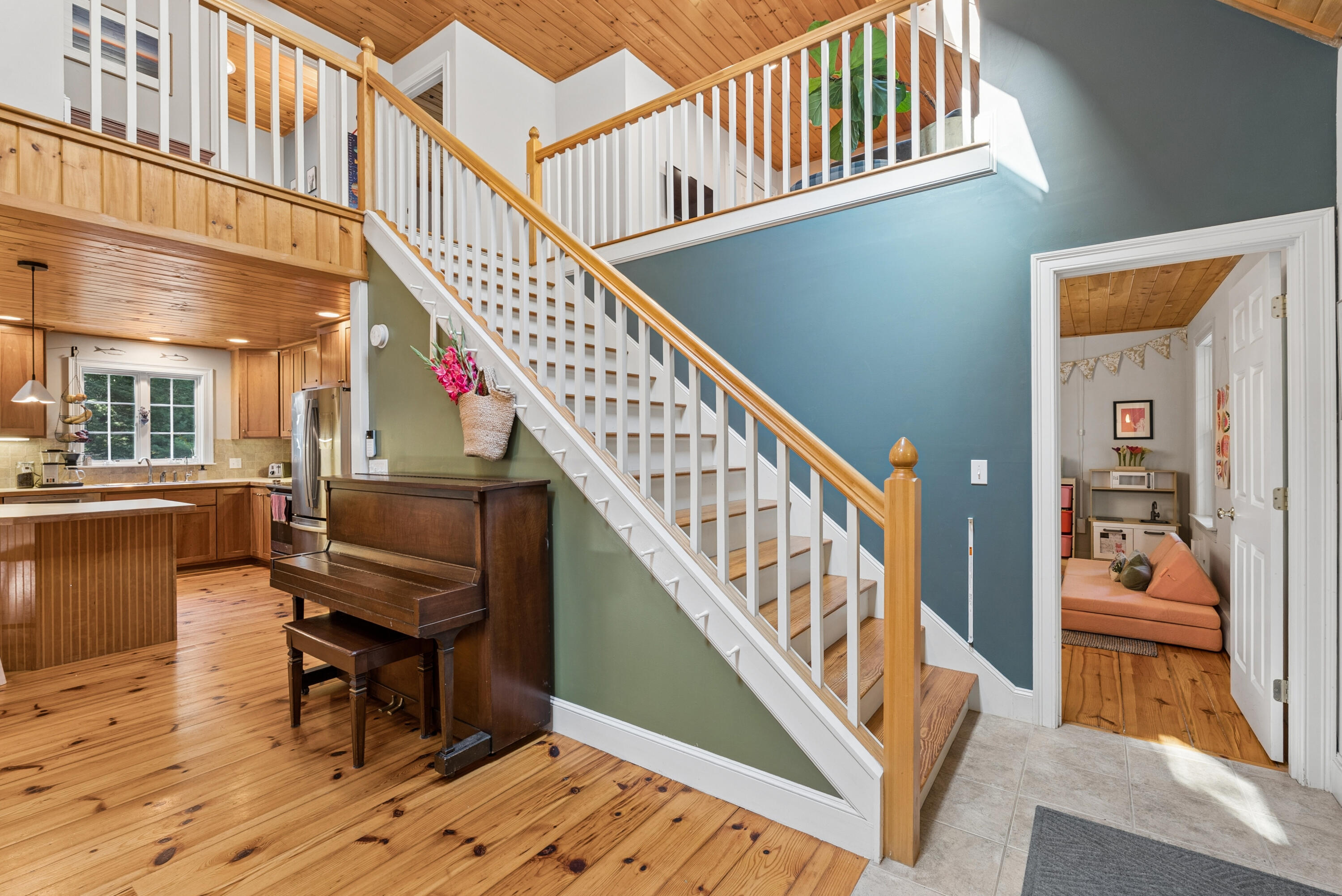 51 Holman Lane