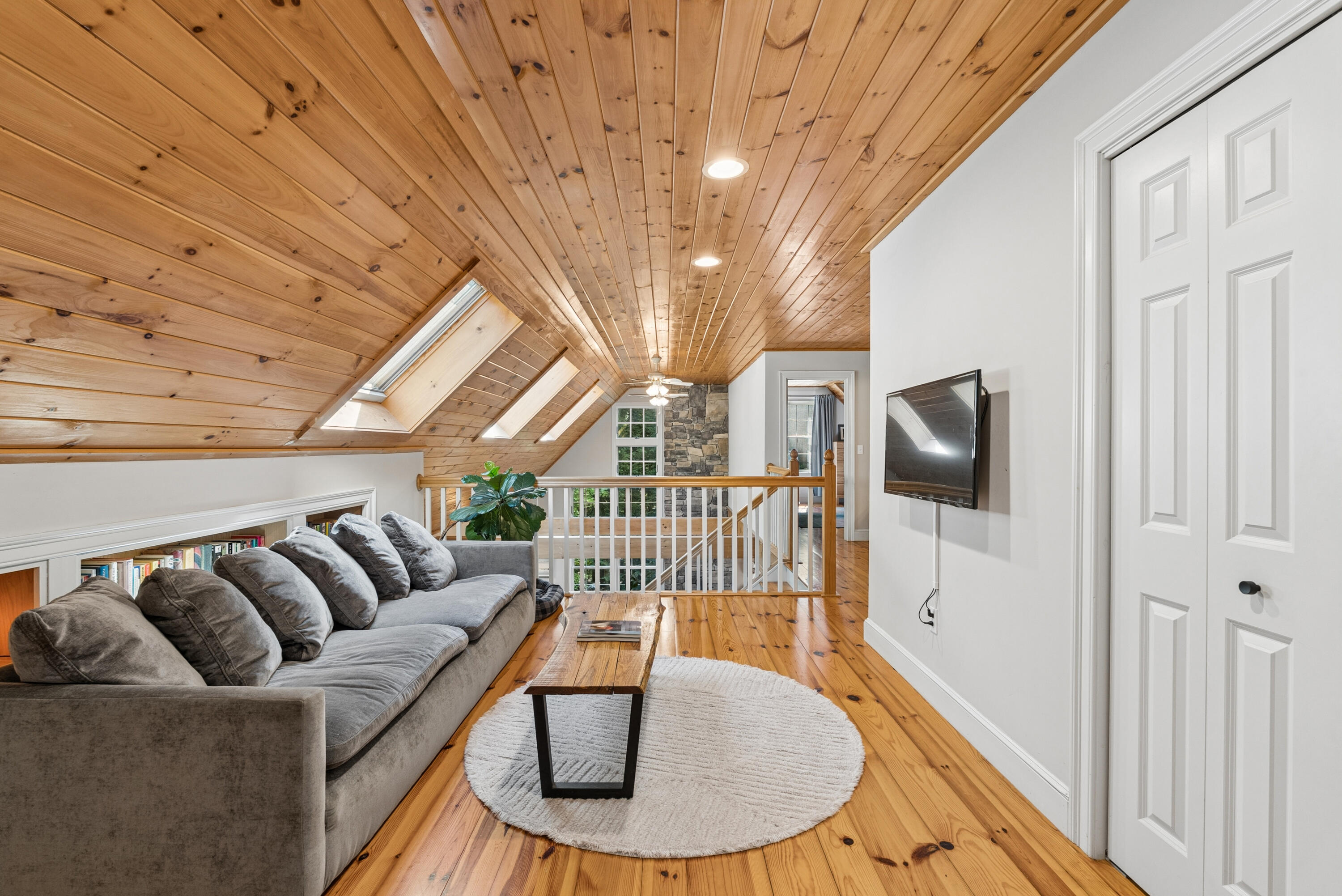 51 Holman Lane