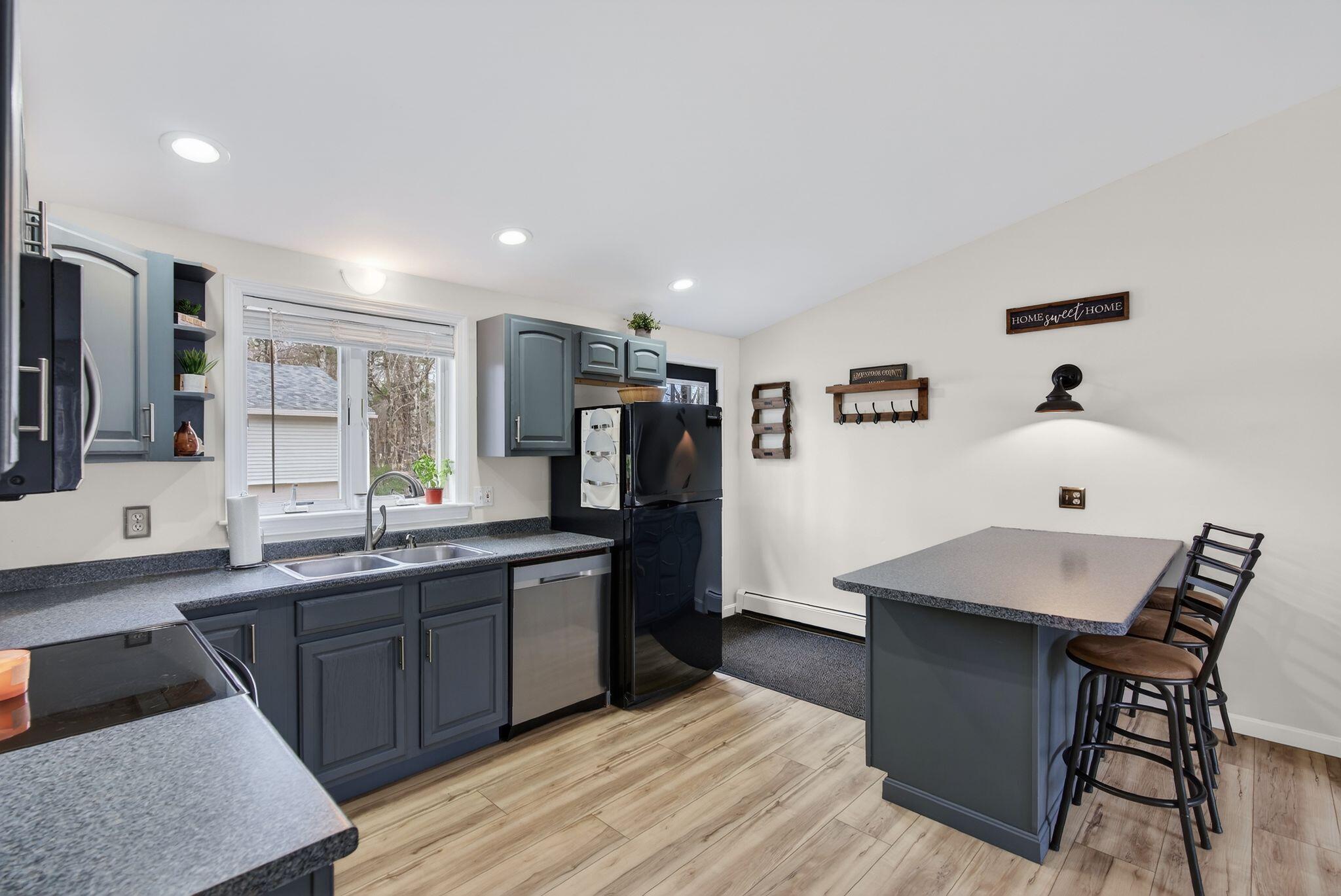 544 New Dam Road