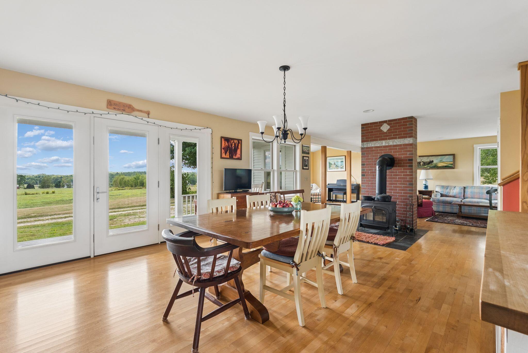496 Davis Road