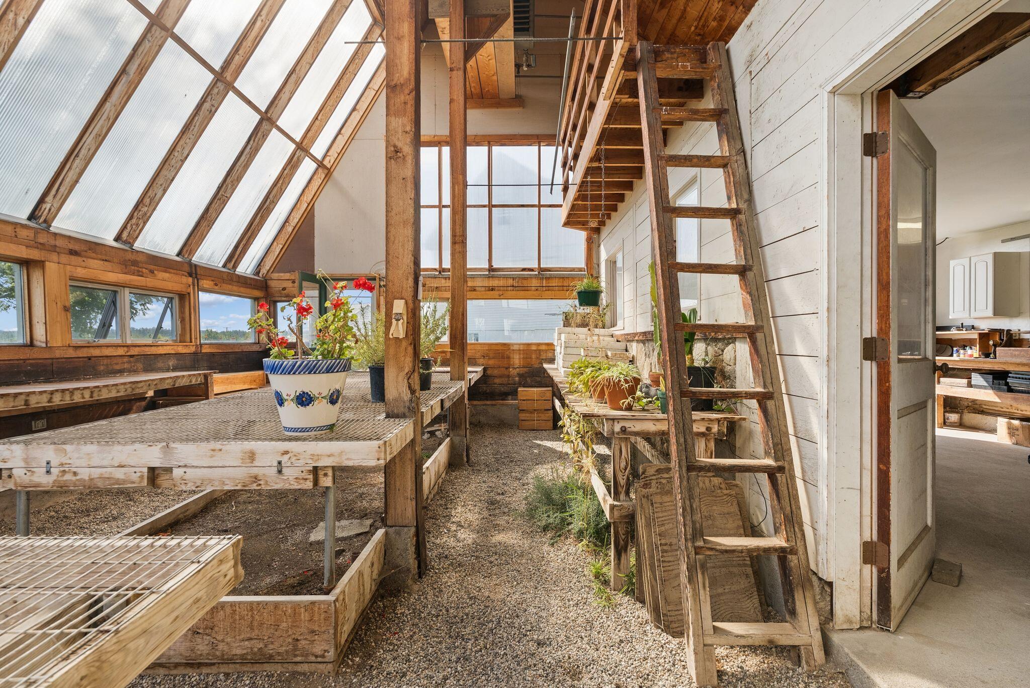 496 Davis Road