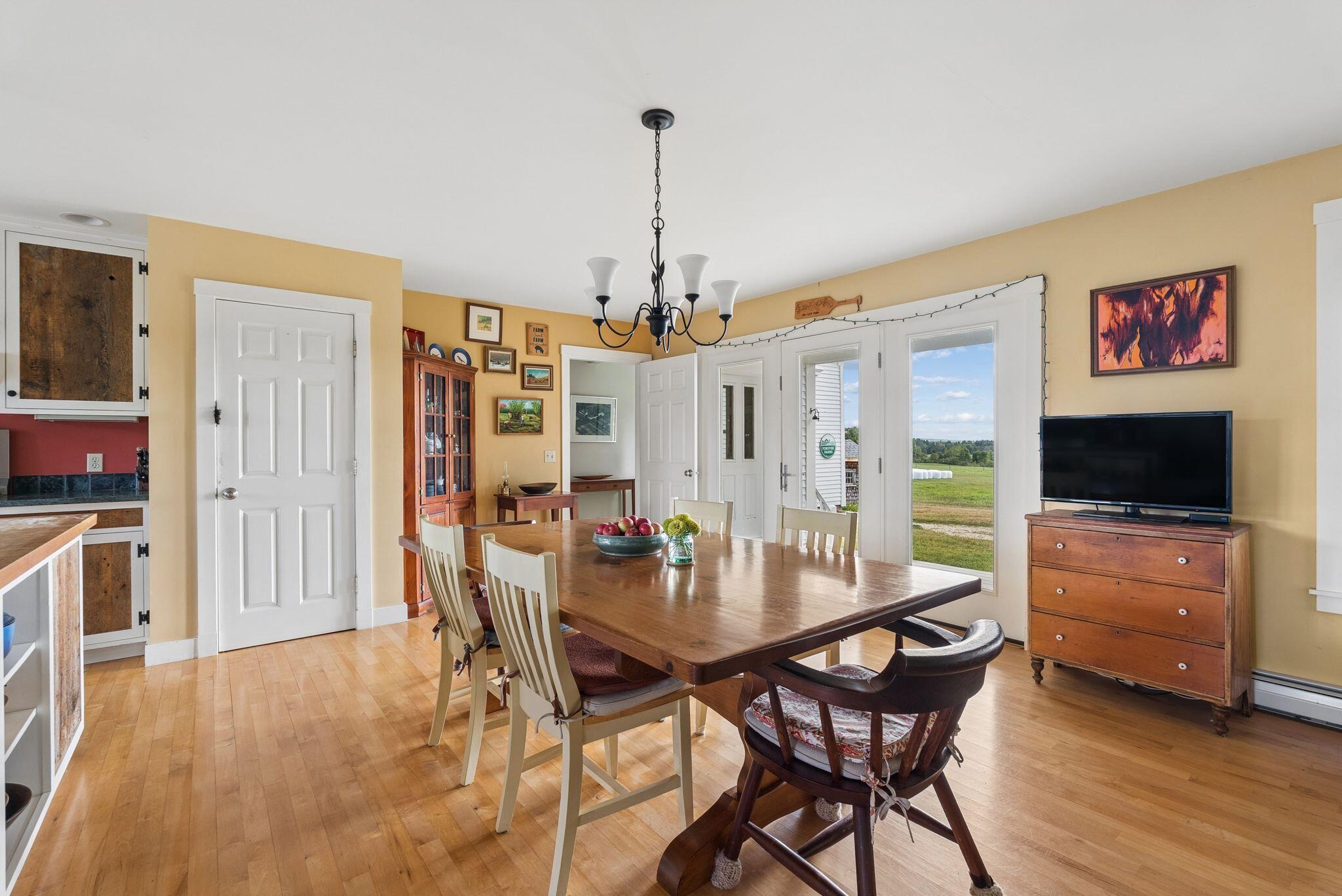 496 Davis Road