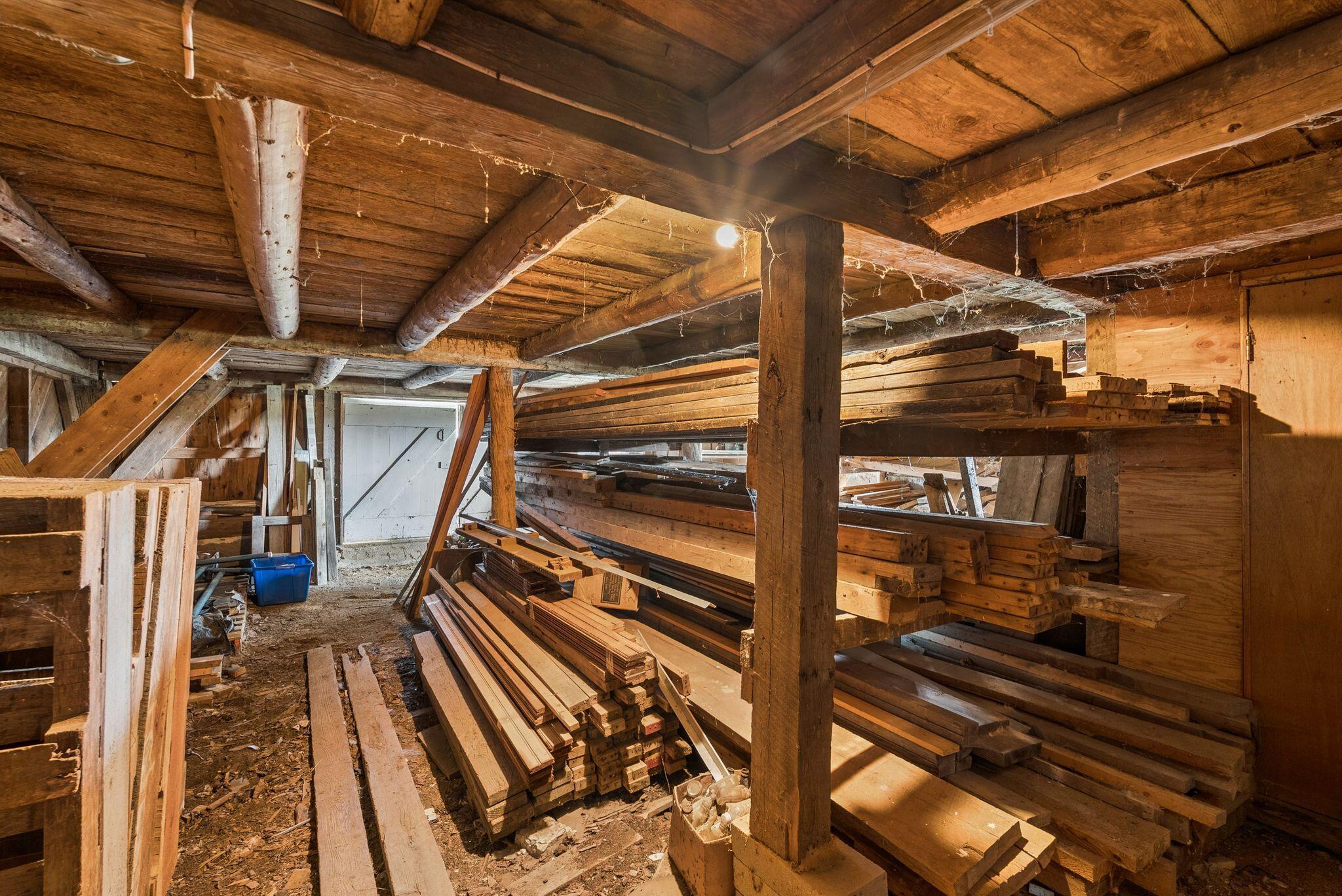 496 Davis Road