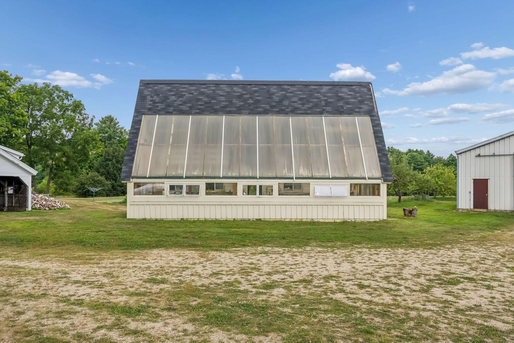 496 Davis Road