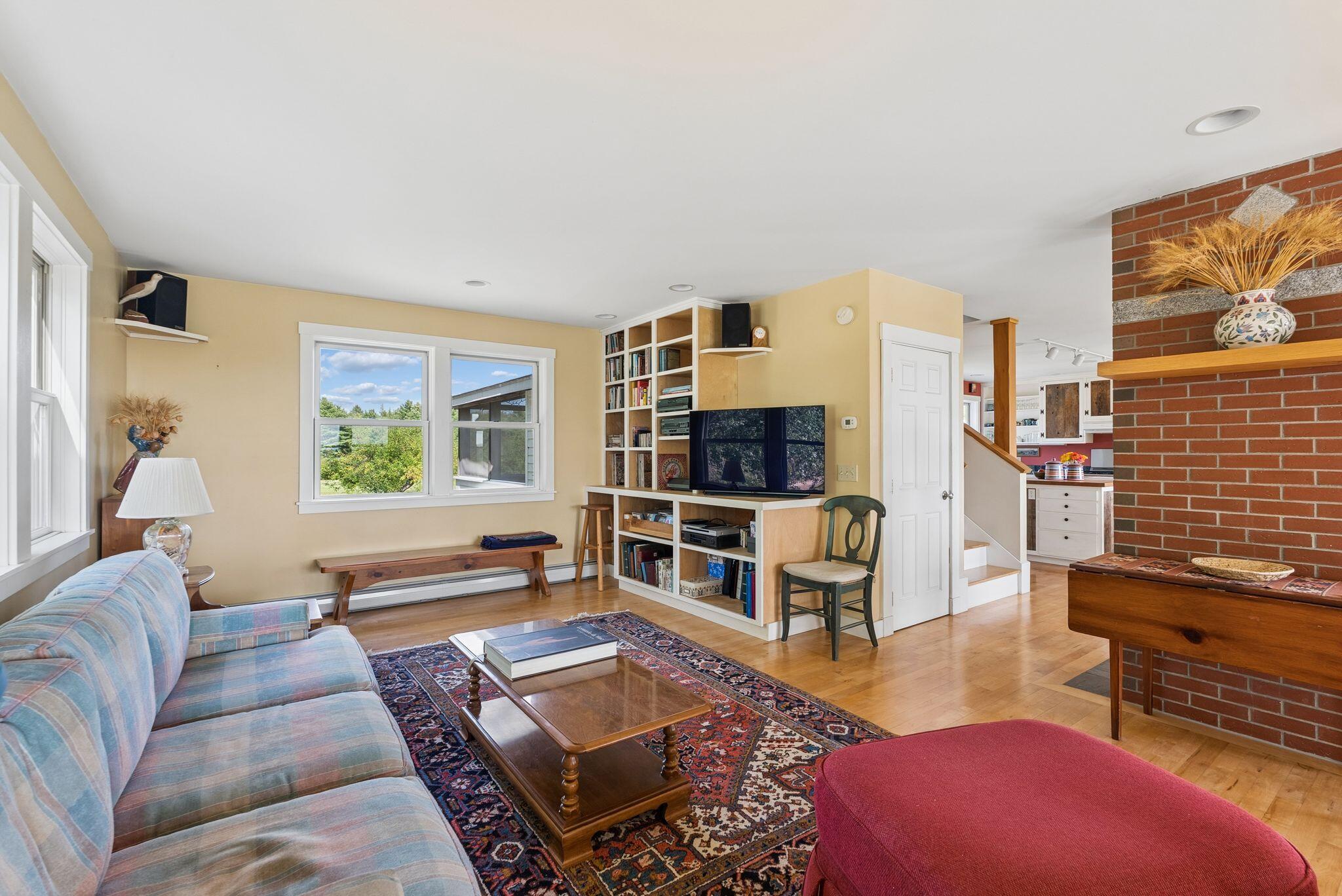 496 Davis Road
