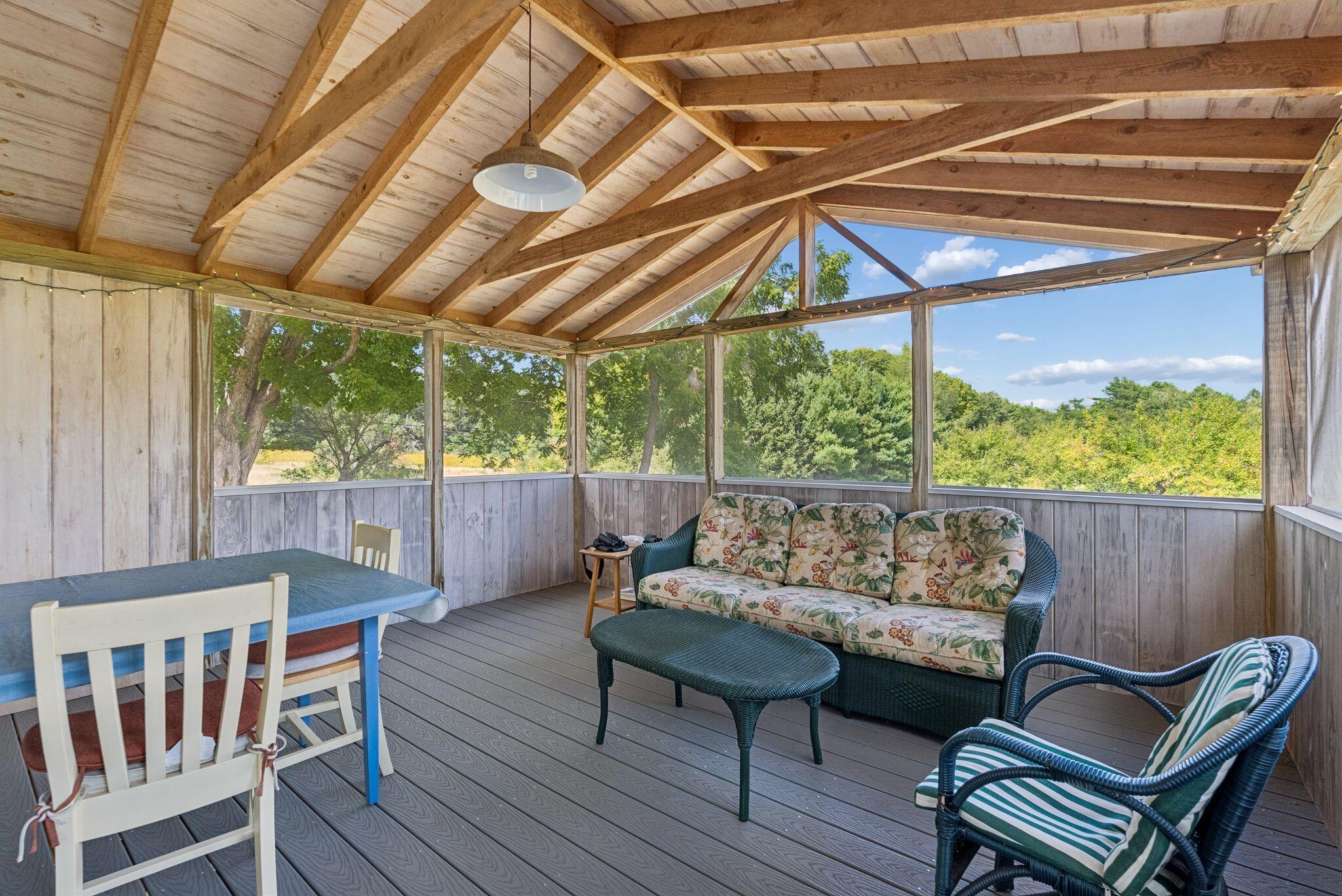 496 Davis Road