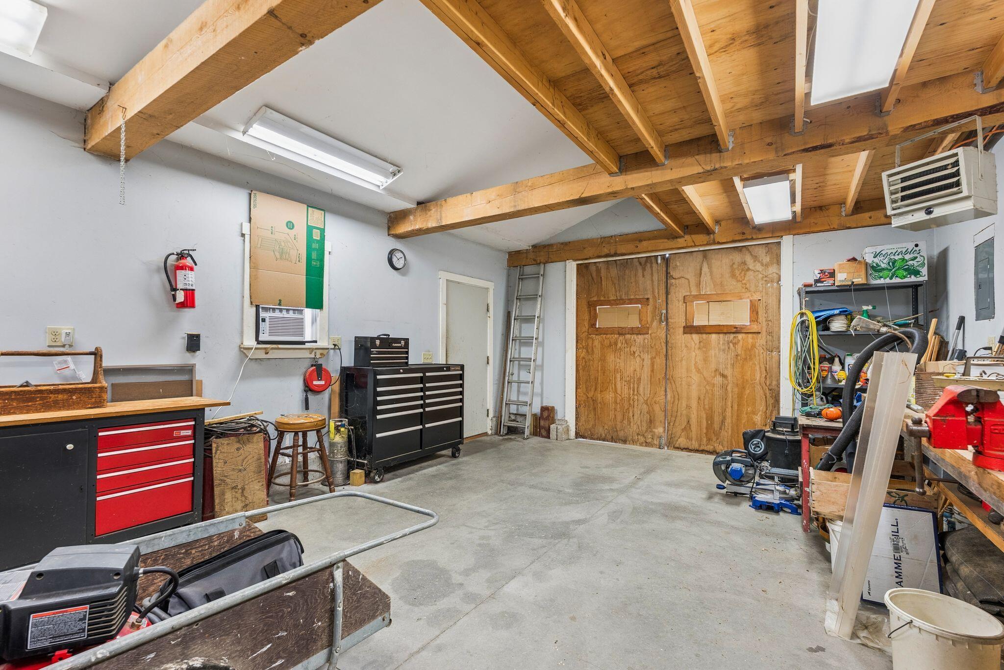 496 Davis Road
