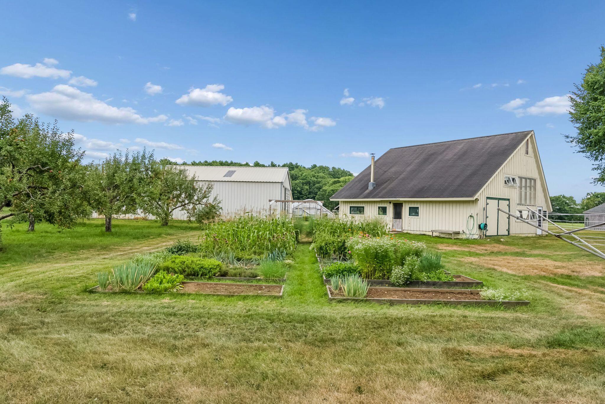 496 Davis Road