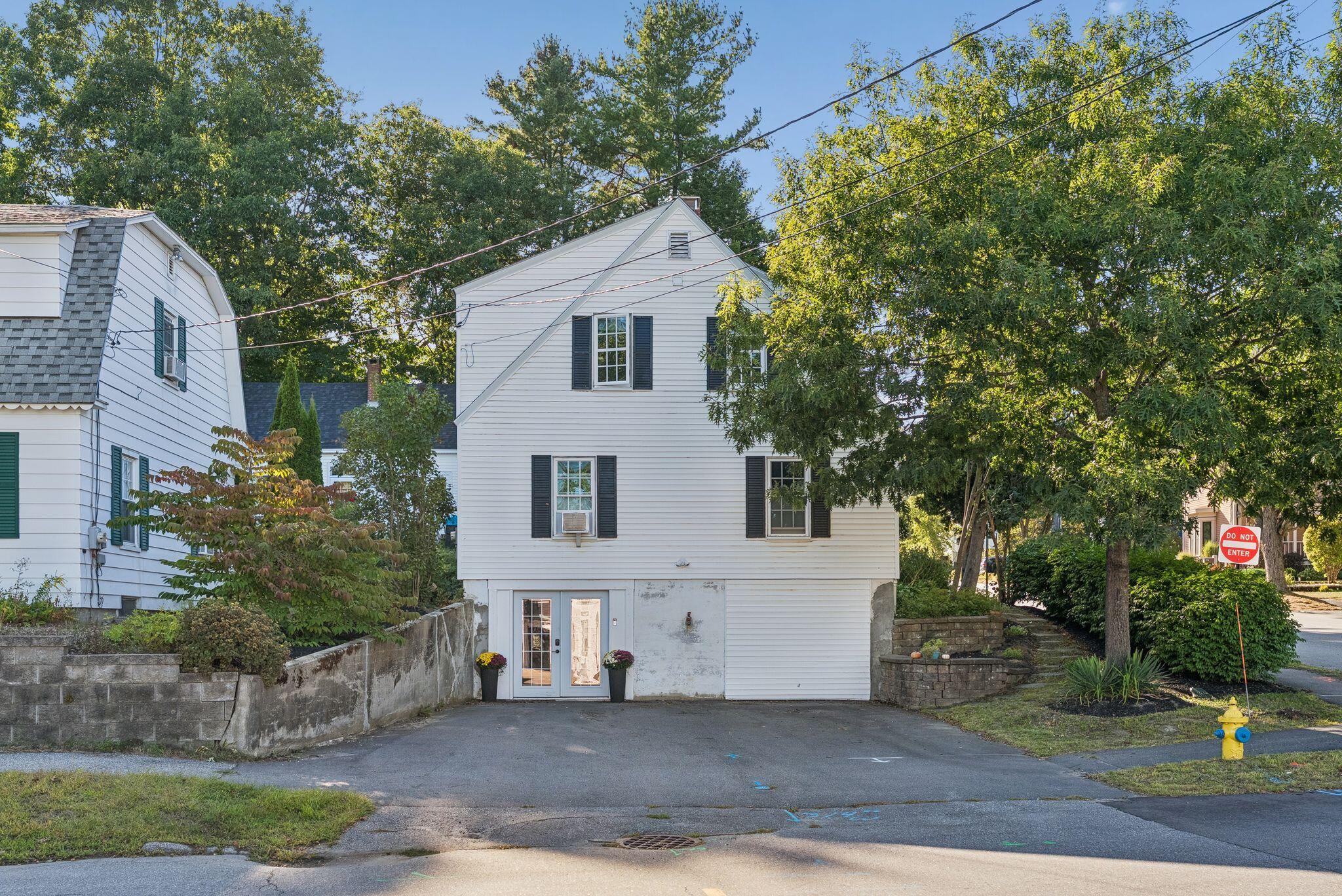 61 Pleasant Street