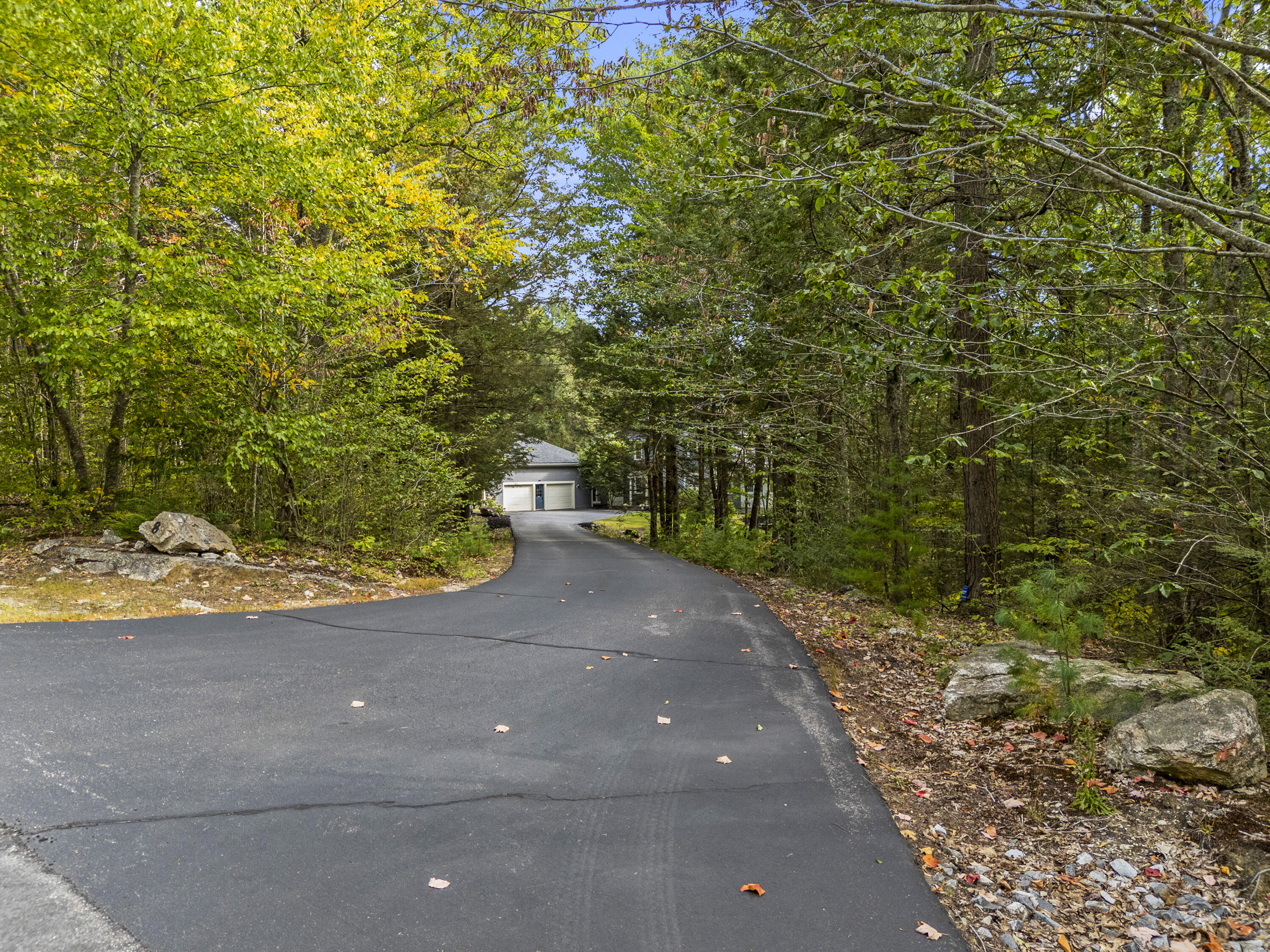 8 Fox Run Road