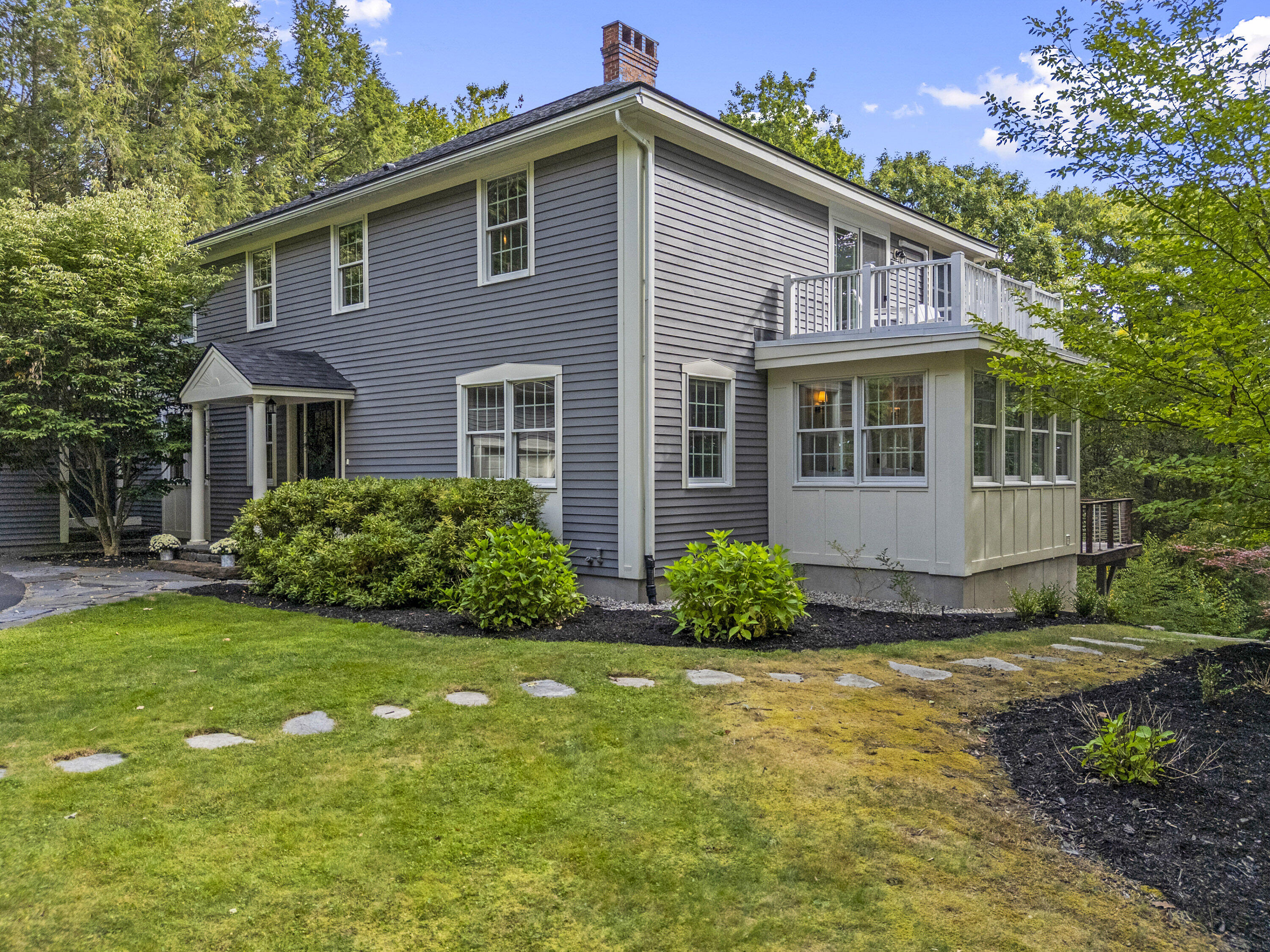 8 Fox Run Road