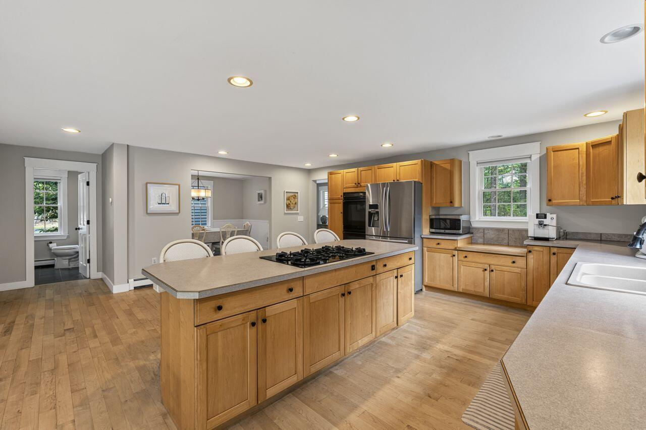 8 Fox Run Road