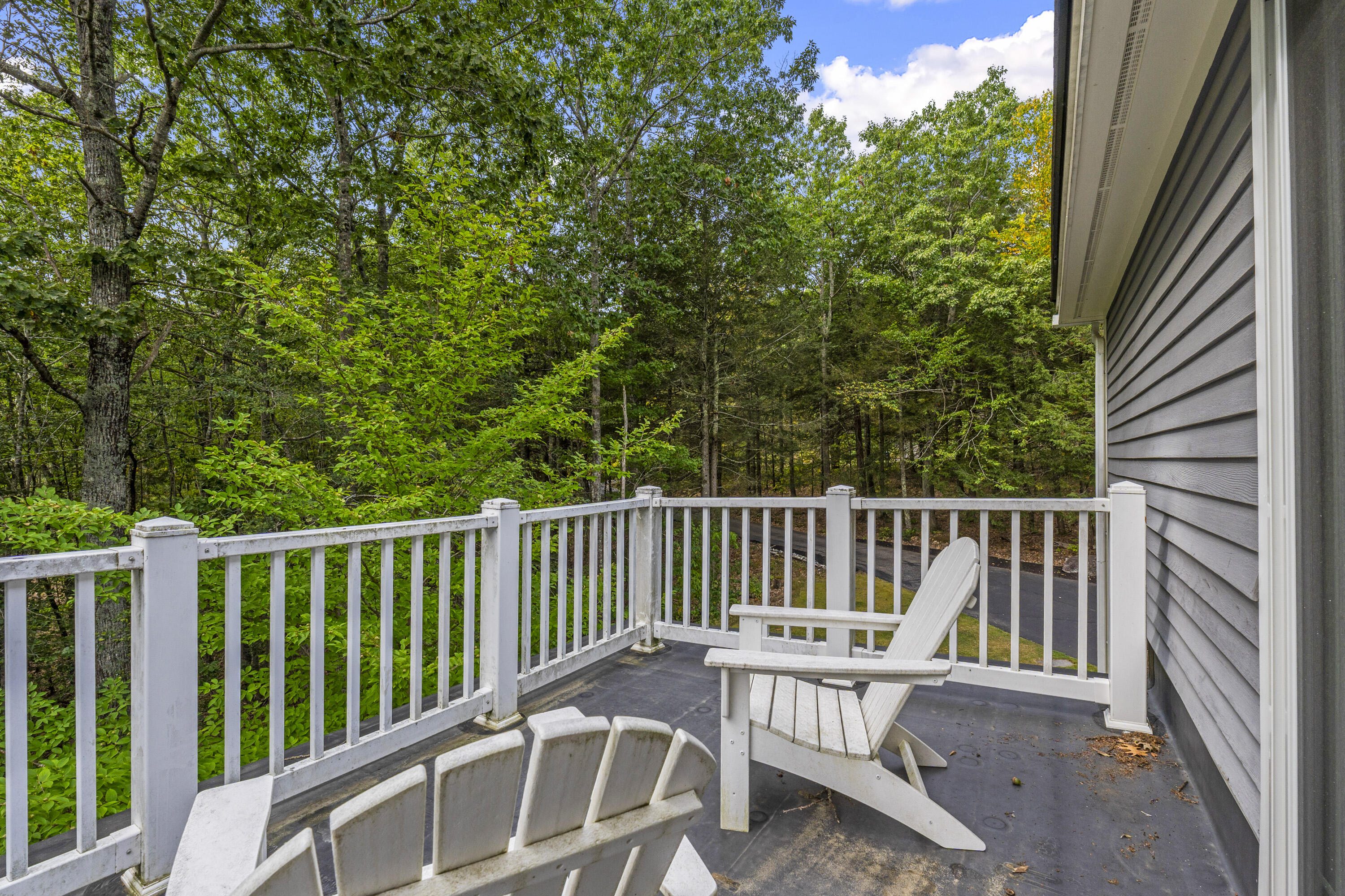 8 Fox Run Road