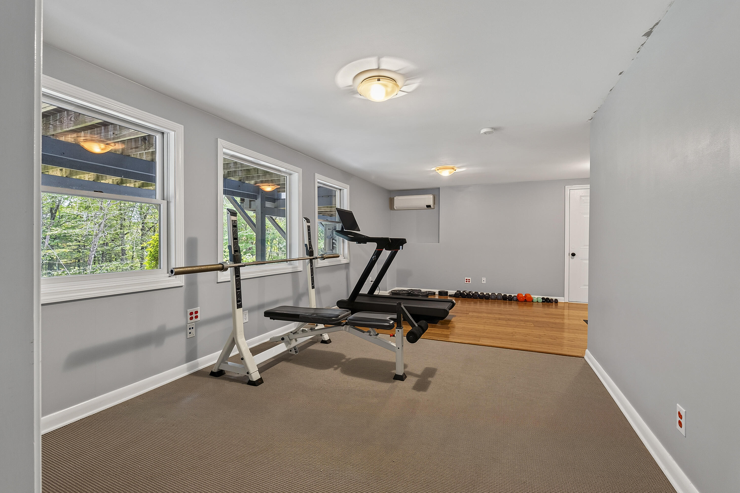 8 Fox Run Road